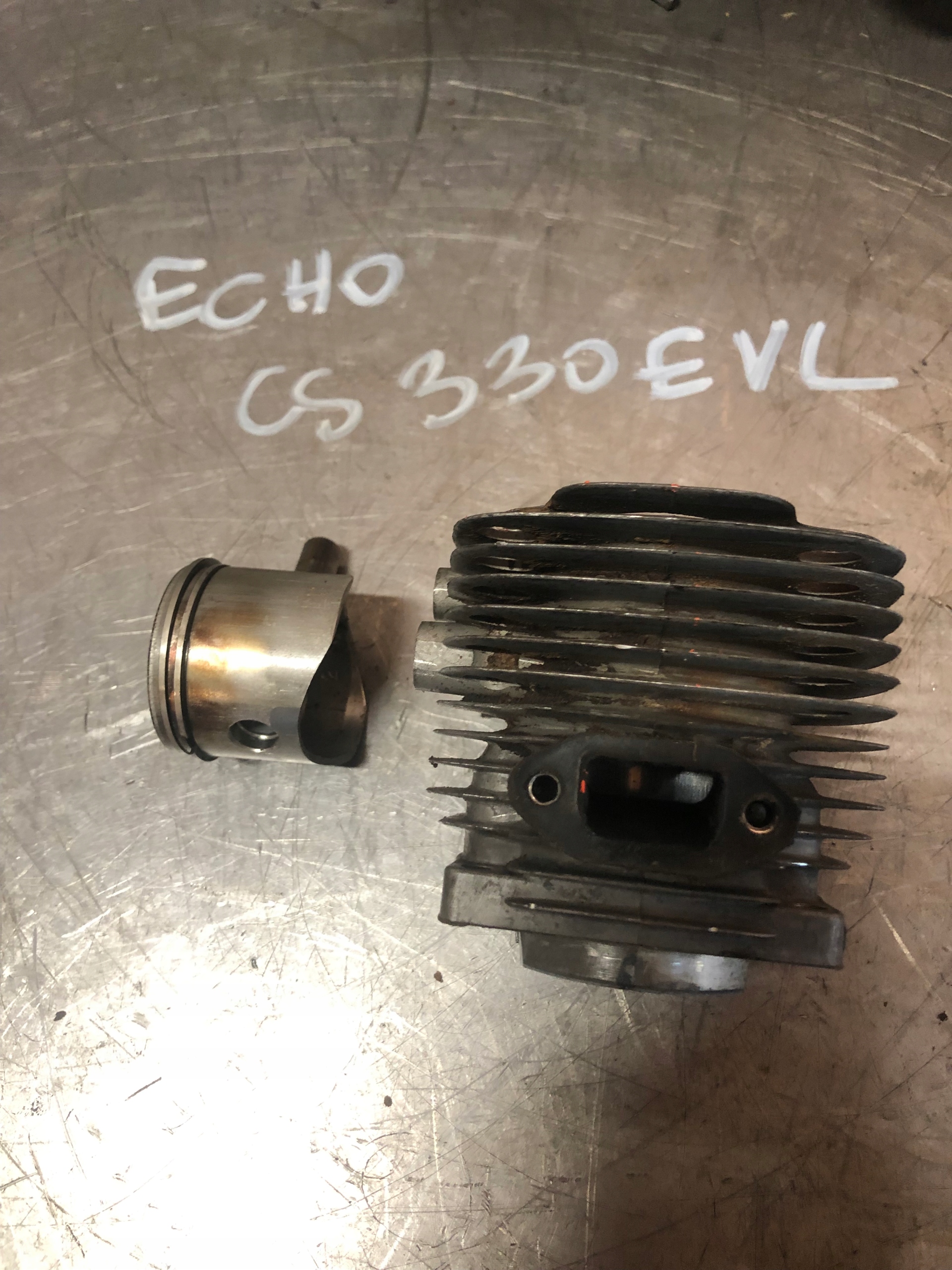 Cylinder tłok Echo CS 330 EVL