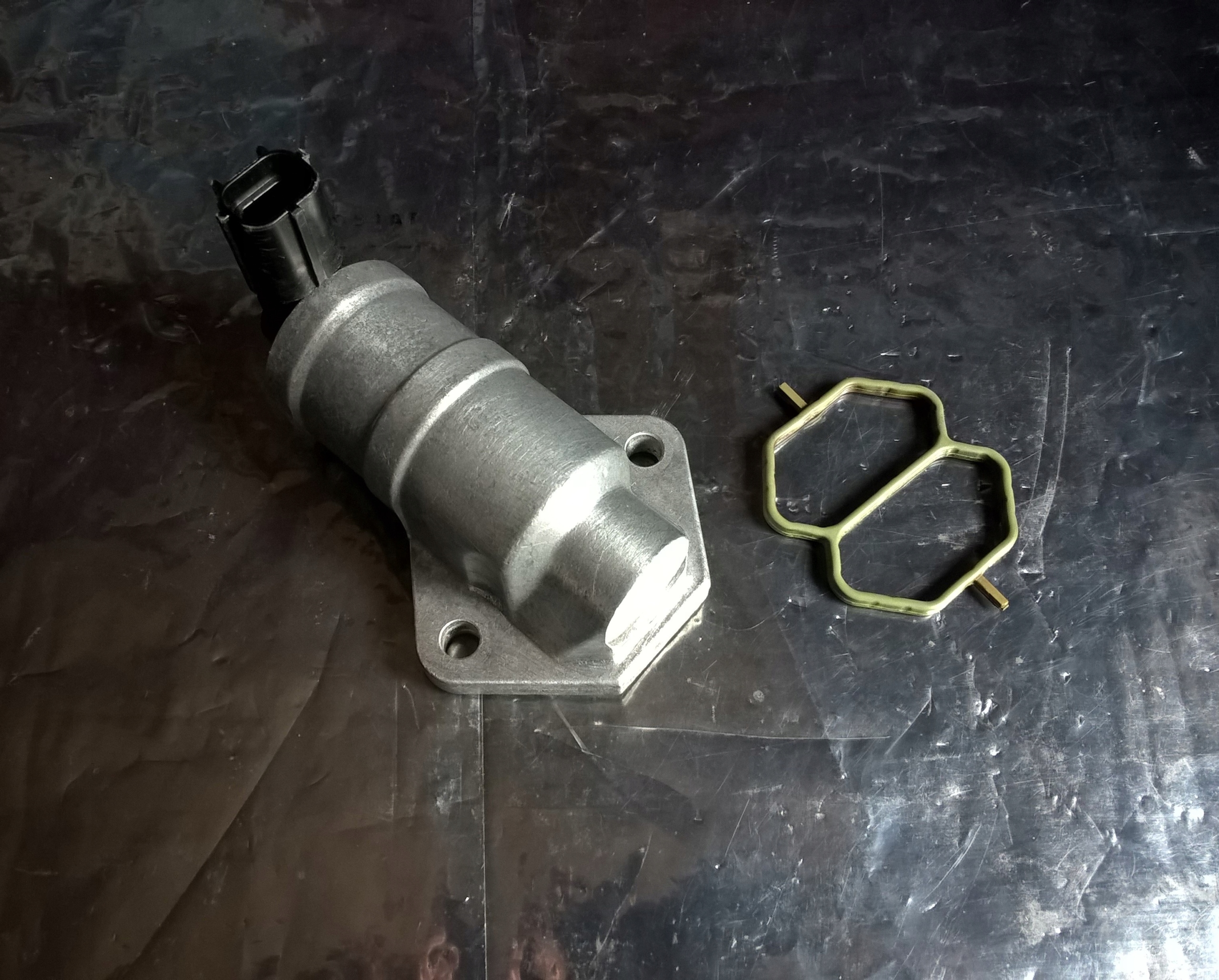 MONDEO III MK3 1.8 2.0 16V SILNICZEK KROKOWY IAC Numer katalogowy części 1S7G-9F715