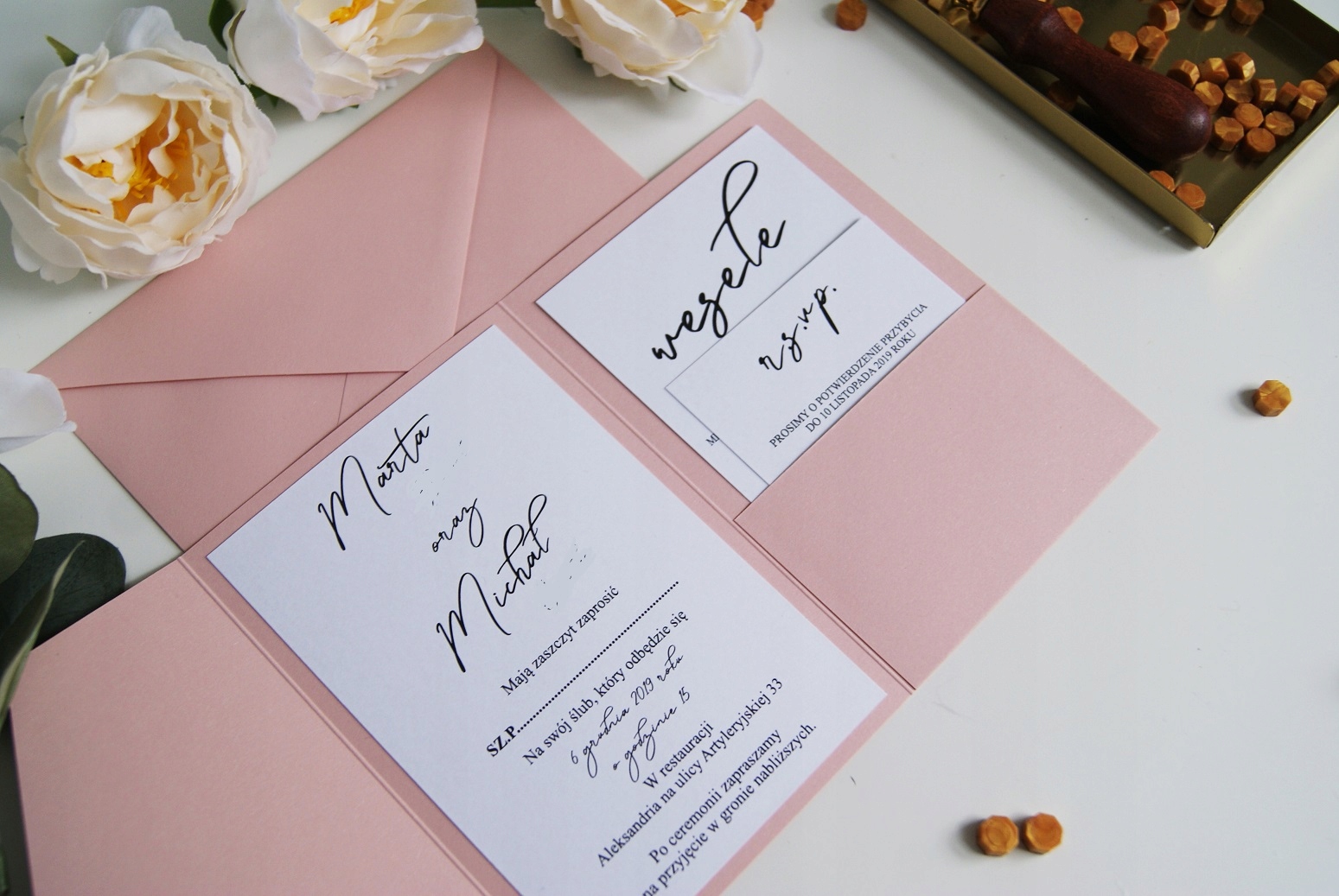 ZAPROSZENIA ŚLUBNE KALIGRAFIA W FOLDERZE ŚLUB Wykończenie papieru matowe