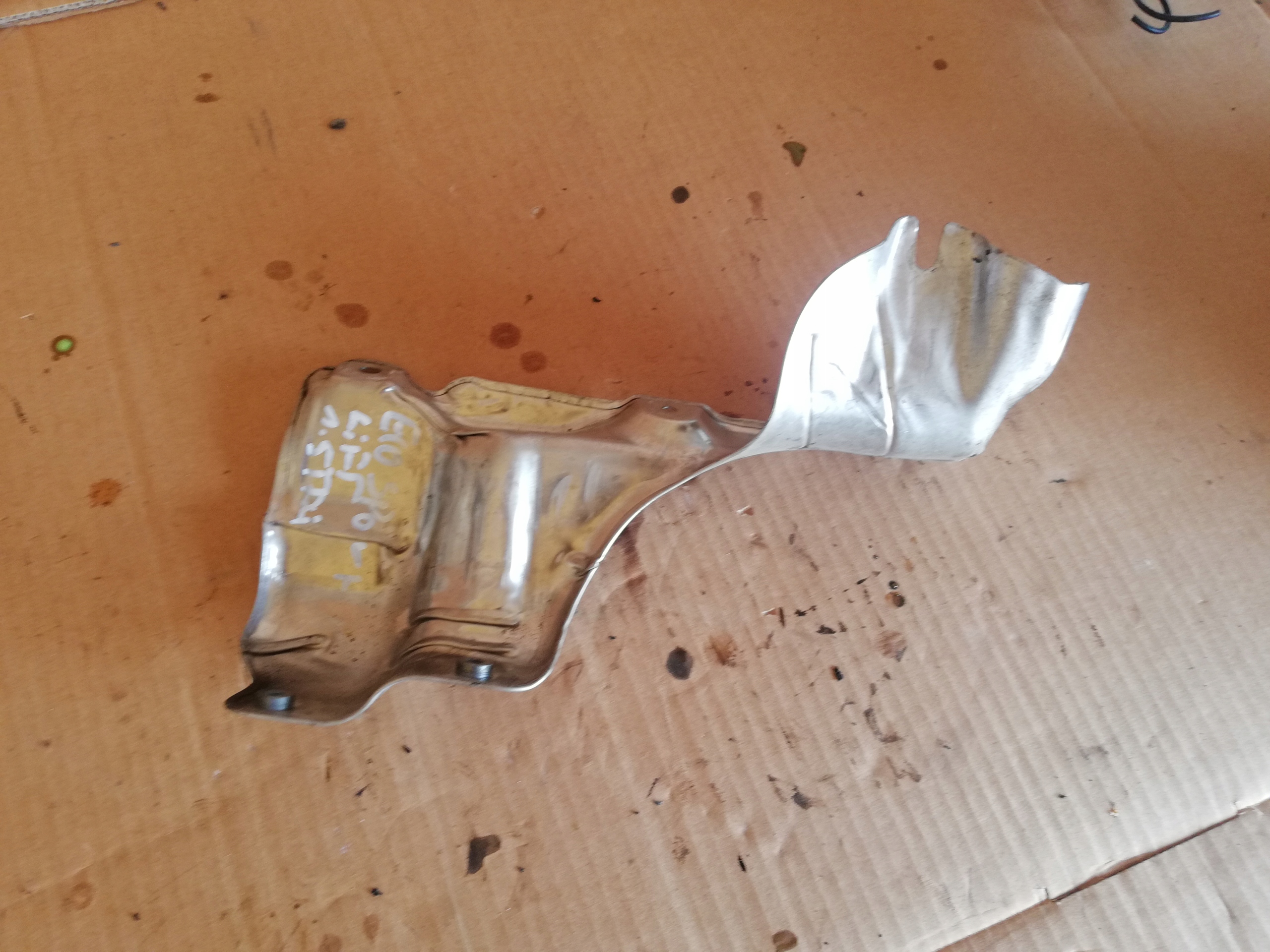 FORD ECOSPORT FOCUS MK4 OSŁONA KOLEKTORA 1.5 TDCI