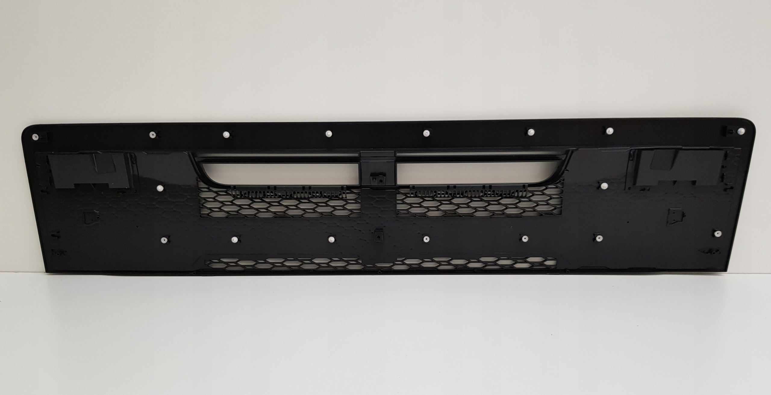 NOWA ORYGINALNA ATRAPA GRIL GRILL MASKA VOLVO FH 4 Producent części Volvo OE