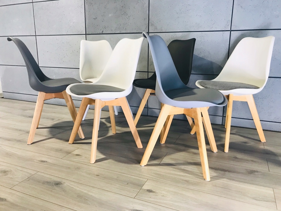 Krzesło krzesła białe z poduszką LUGANO MONZA Kod produktu MON487-B