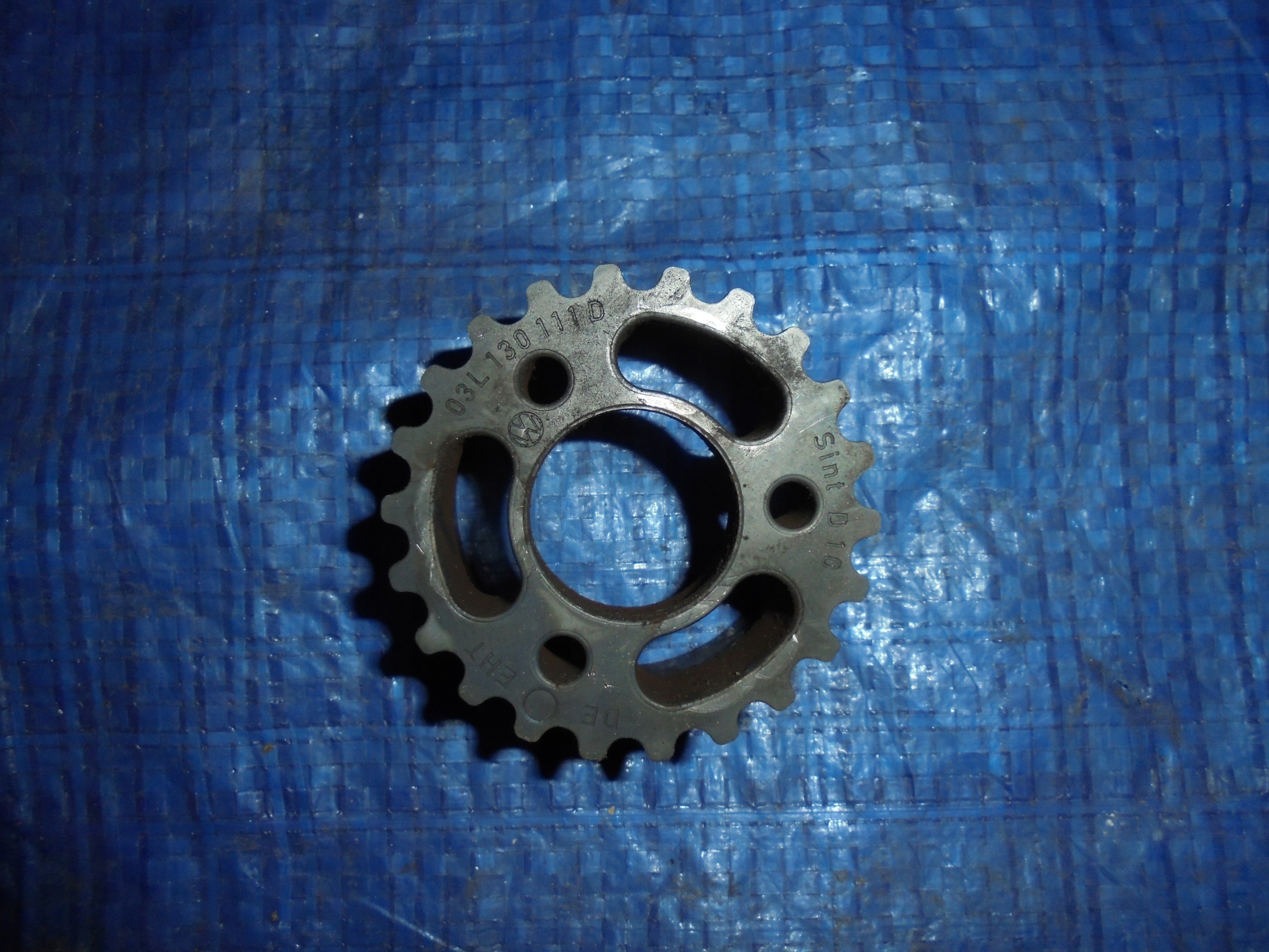 KOŁO ZĘBATE POMPY WTRYSKOWEJ 03L130111D 2.0 TDI