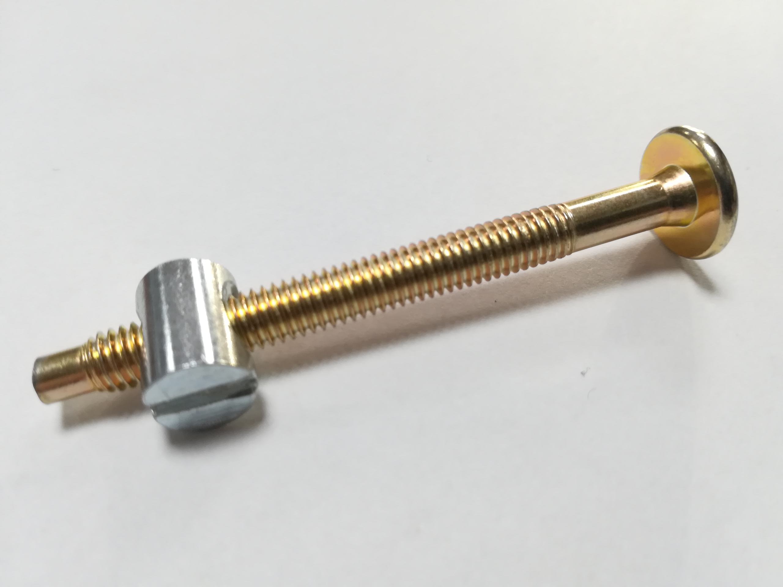 6 szt ŚRUBKI ŚRUBY DO ŁÓŻECZKA + GRATIS Marka inna marka