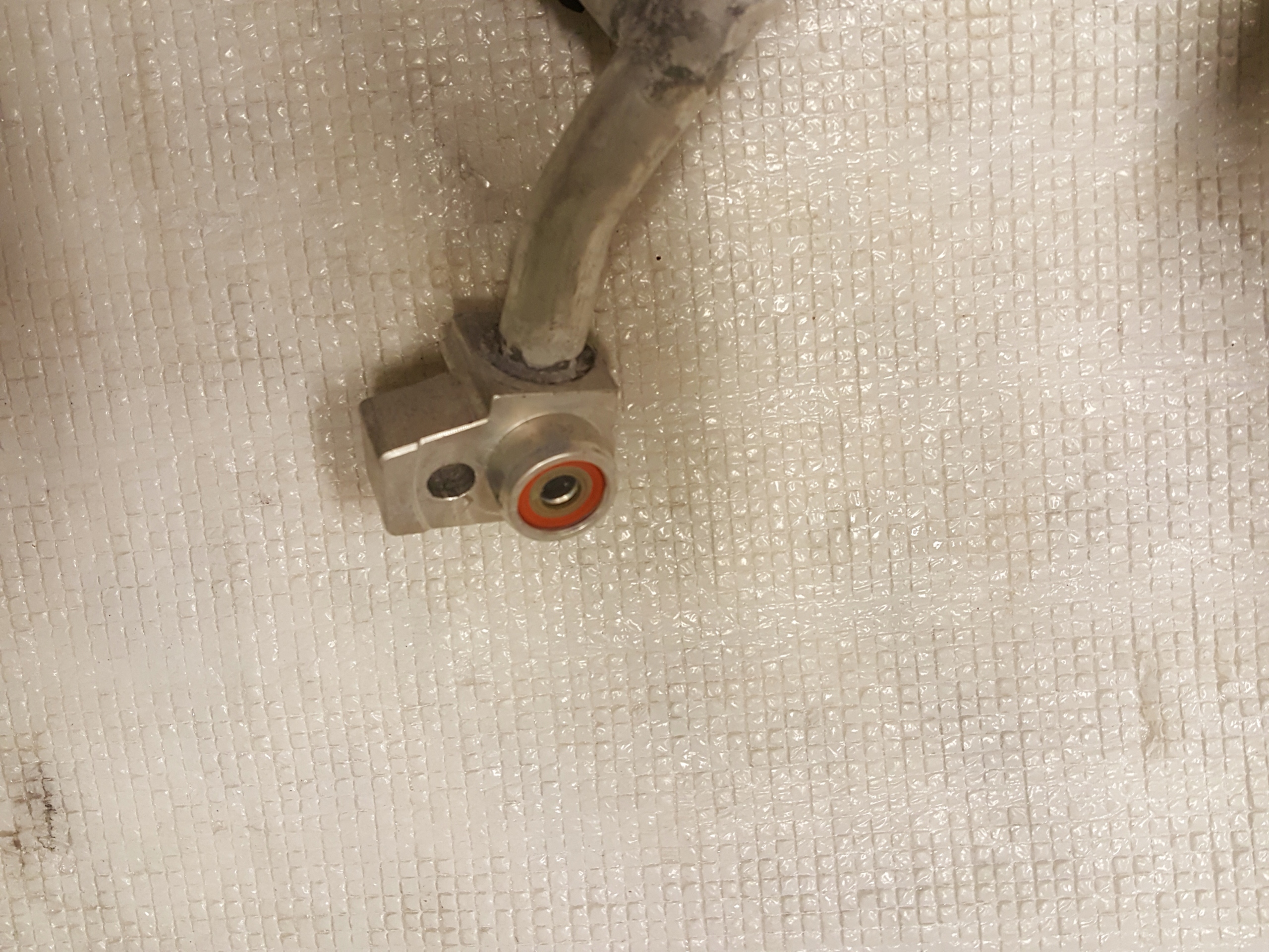 B5d5aa94495cbf608309b6c9753e