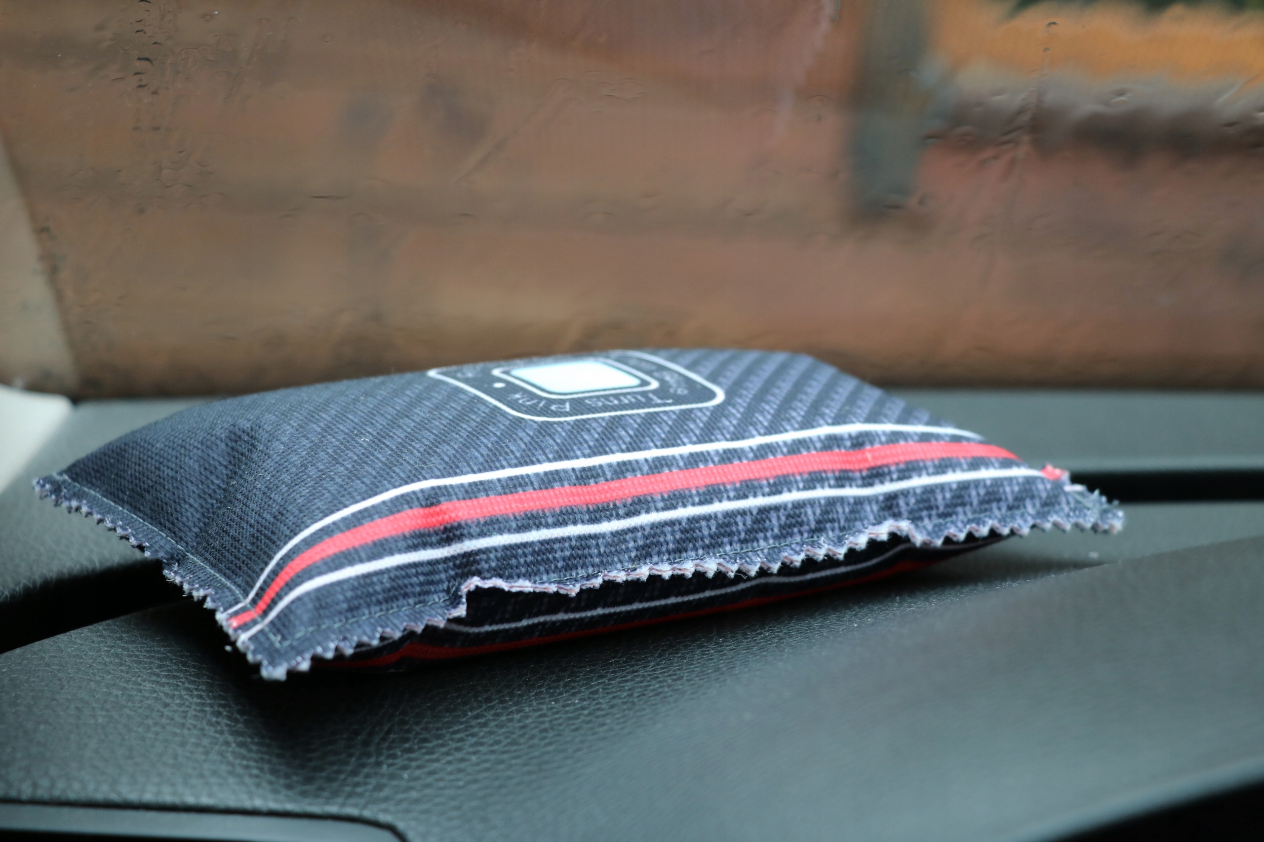 Osuszacz Pochłaniacz Wilgoci do Auta SUPER JAKOŚĆ Numer katalogowy producenta MPL880953