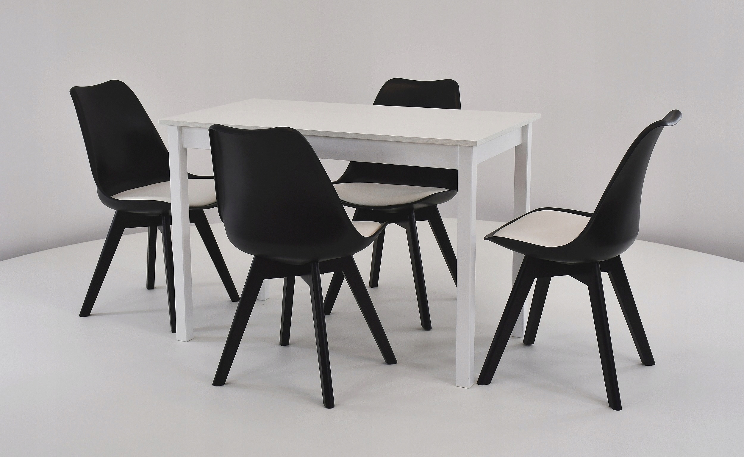 krzesła kubełki, 4 krzesła, stół 60x110 Długość stołu 110 cm