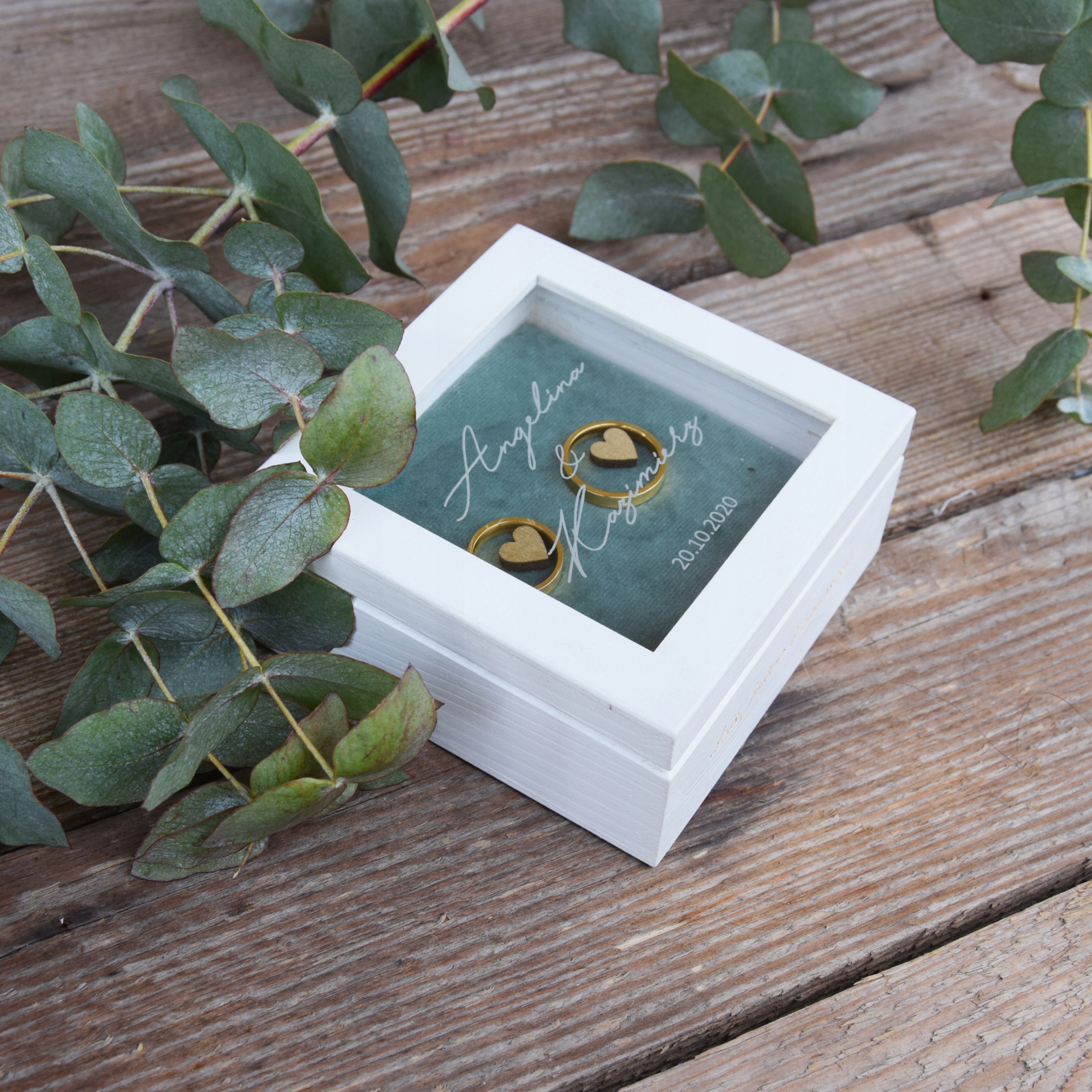BIAŁE PUDEŁKO NA OBRĄCZKI z grawerem eukaliptus Marka inny