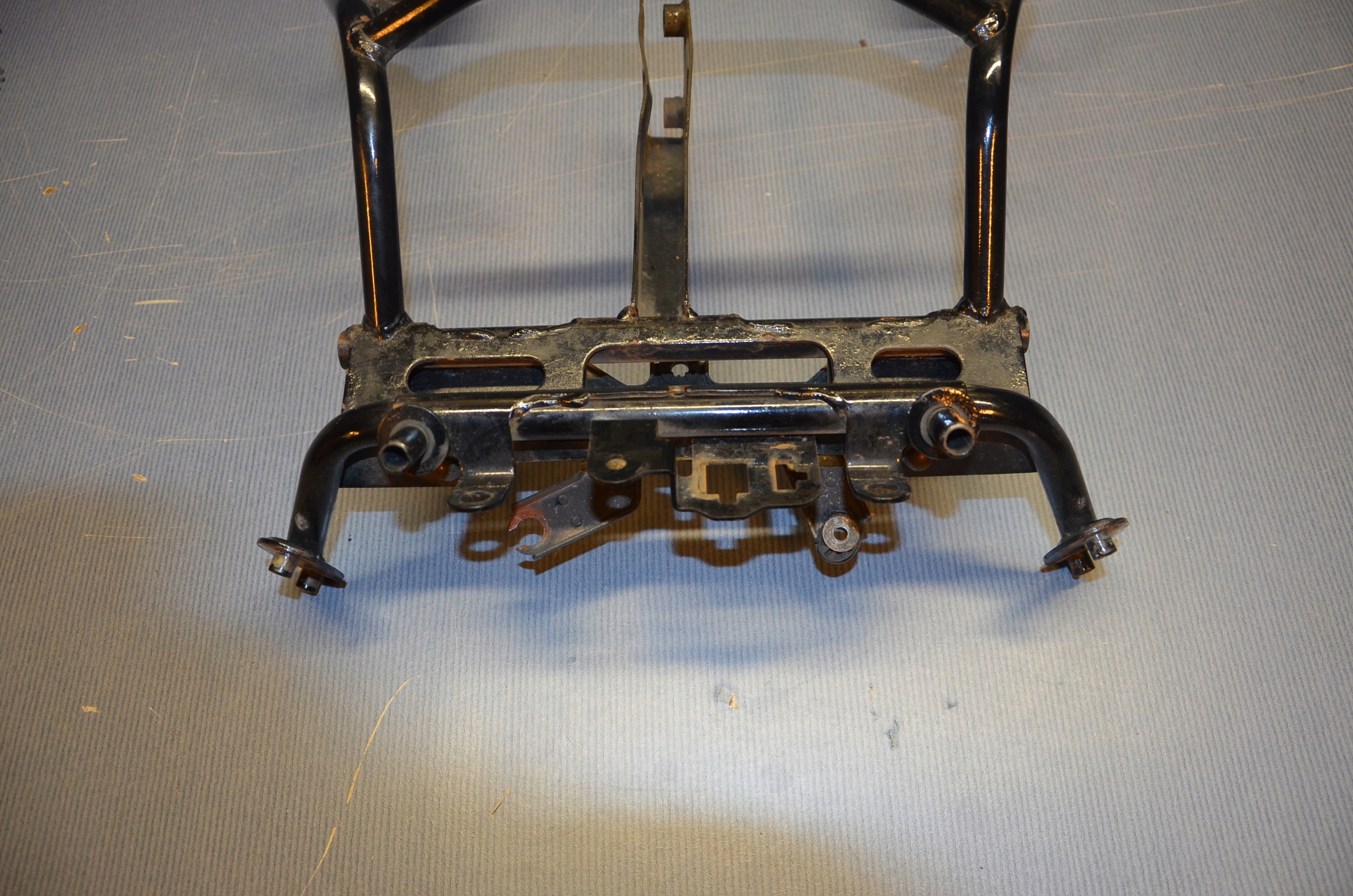 Kawasaki zr 7 стойка передняя прямая