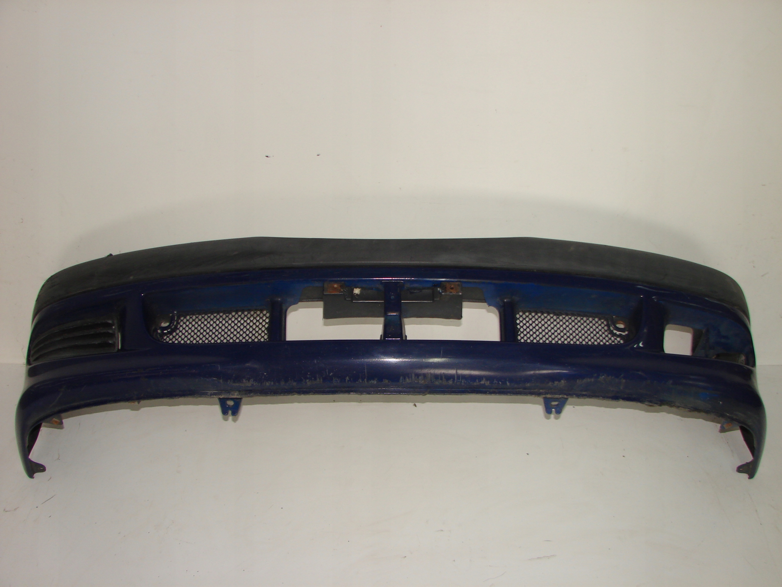 front bumper front TOYOTA AVENSIS T22 97-00