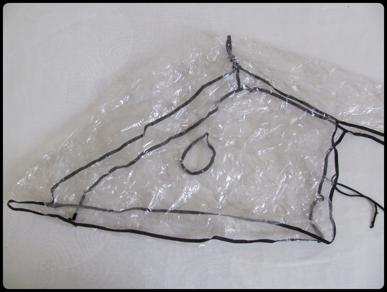 Folia przeciwdeszczowa wiązana na wózek spacerowy