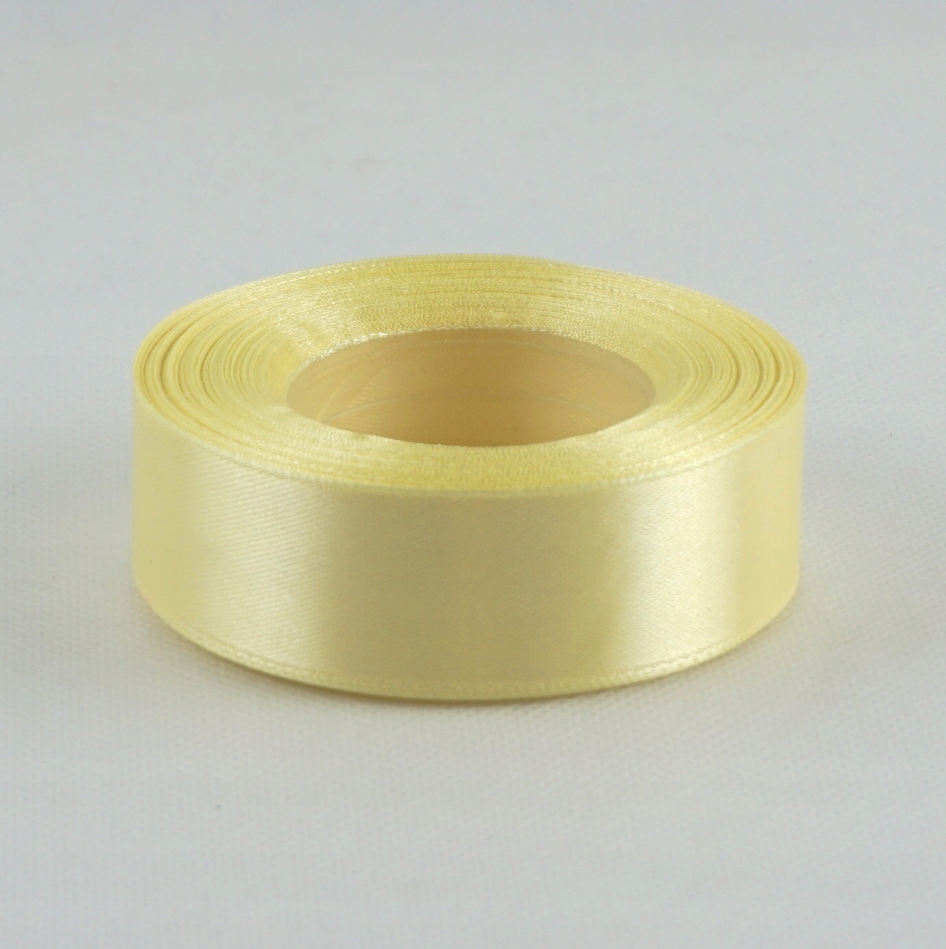 

Taśma atłasowa 25mm/32m Kremowa