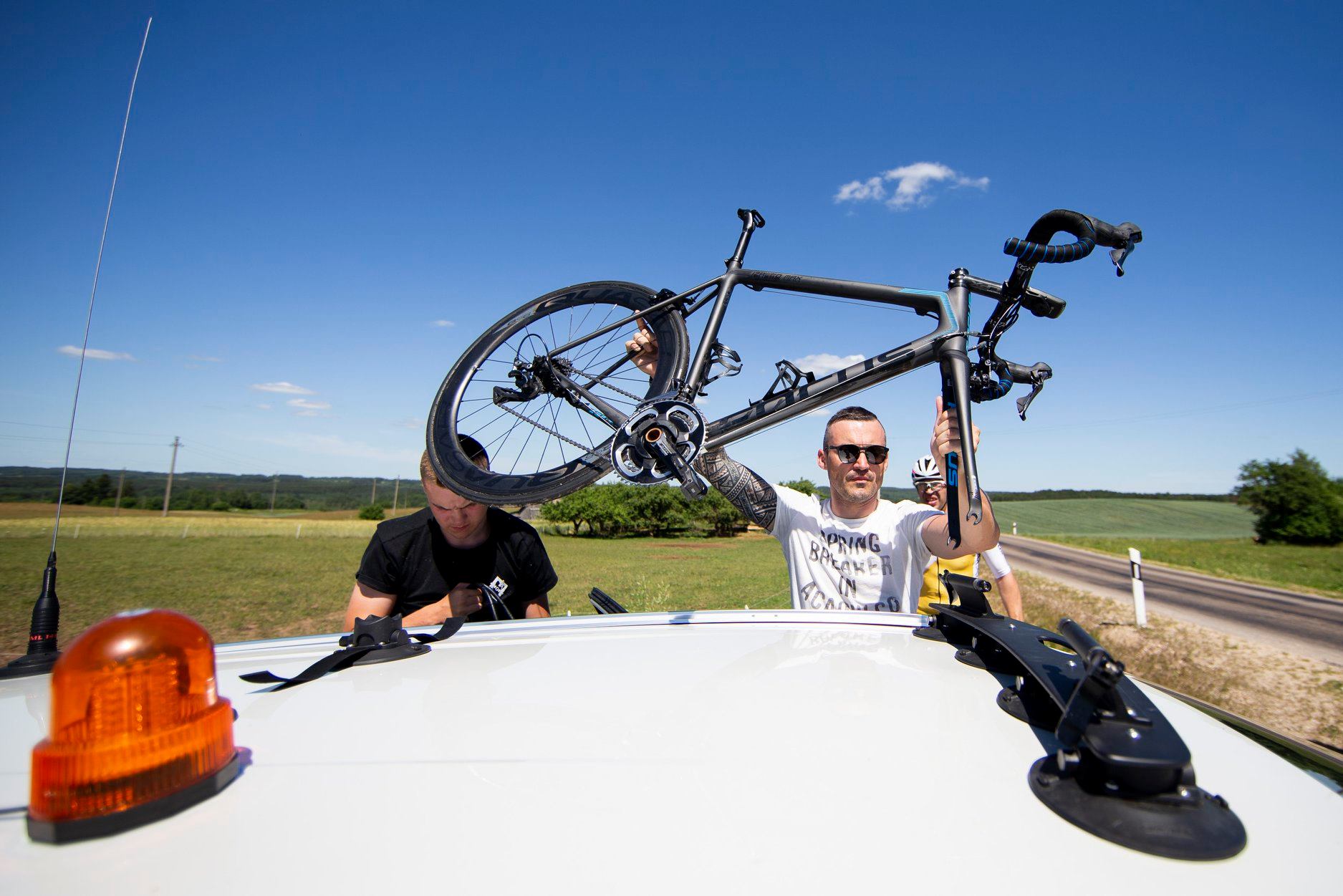 Bagaznik Rowerowy na Dach do ROWEROW ELEKTRYCZNYCH Weight with packaging 3 kg