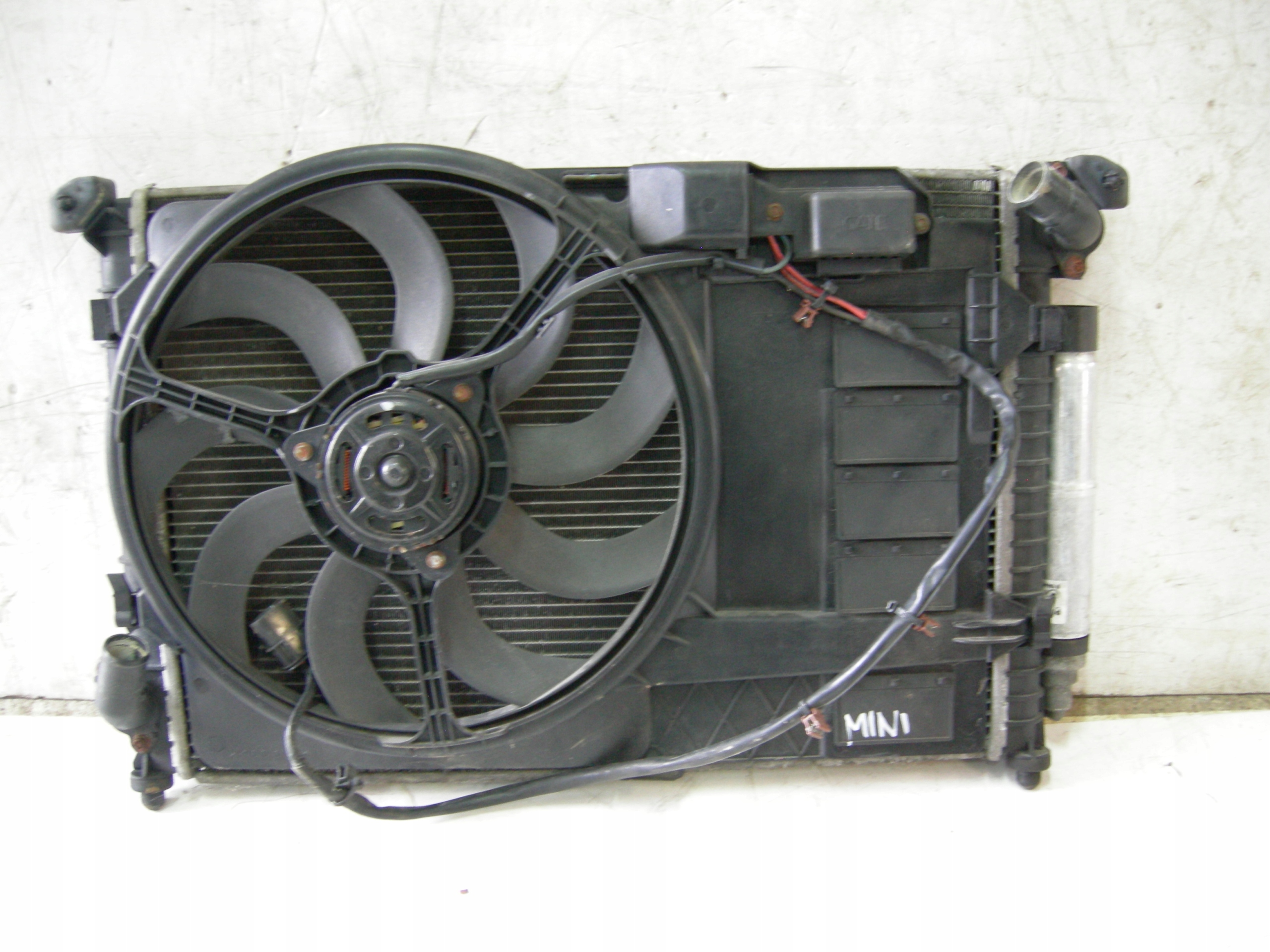 KOMPLET CHŁODNICE WENTYLATOR MINI COOPER S R53 1.6 Producent części Mini OE