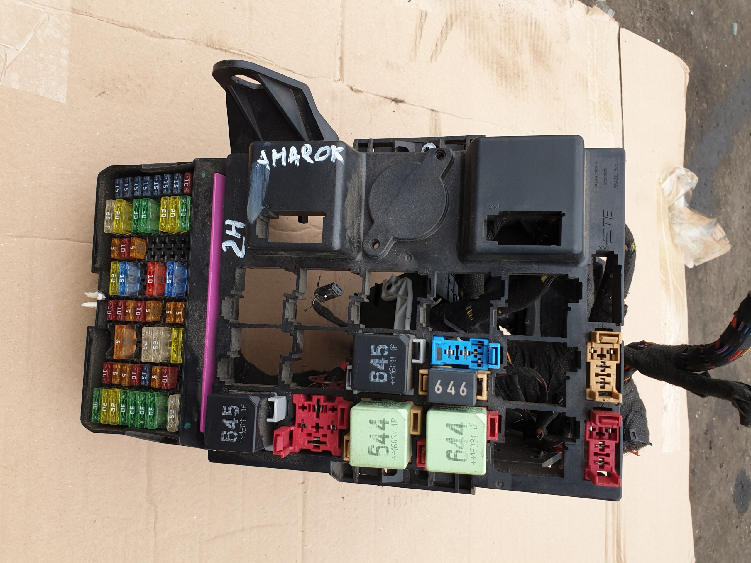 Фольксваген амарок блок предохранителей фото и видео