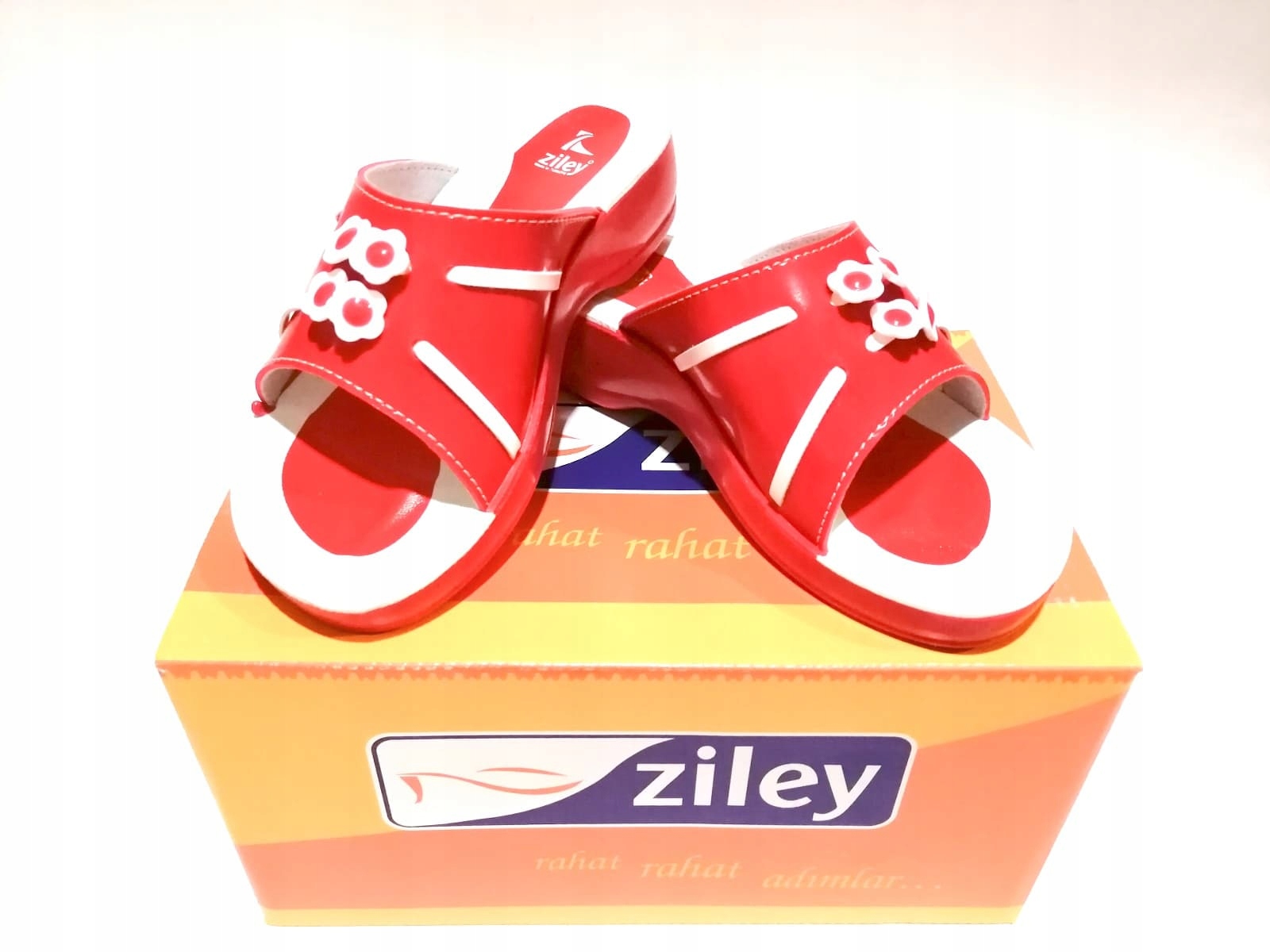 

Buty Klapki dziewczęce Czerwone Białe Ziley 29