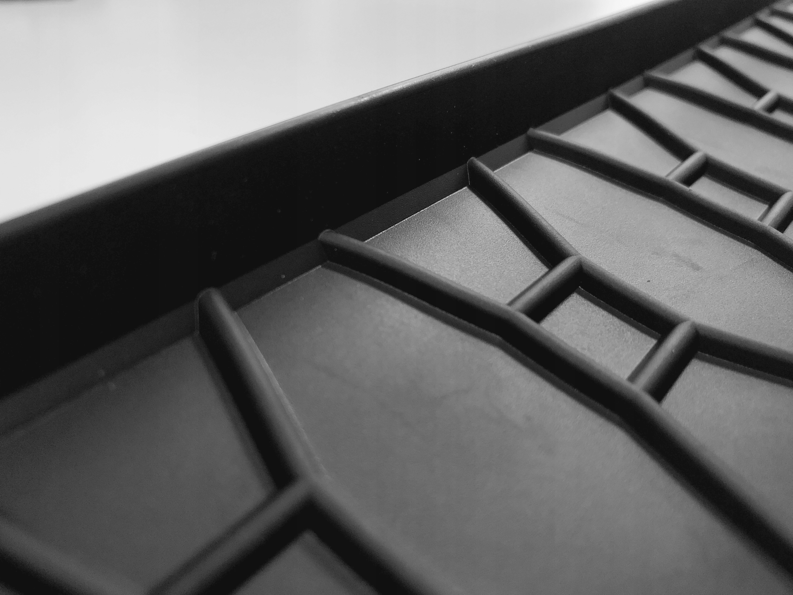 MATA BAGAŻNIKA GUMOWA VOLVO XC-60 XC60 2018 2019 2020 2021 2022 2023 2024 Producent PFI