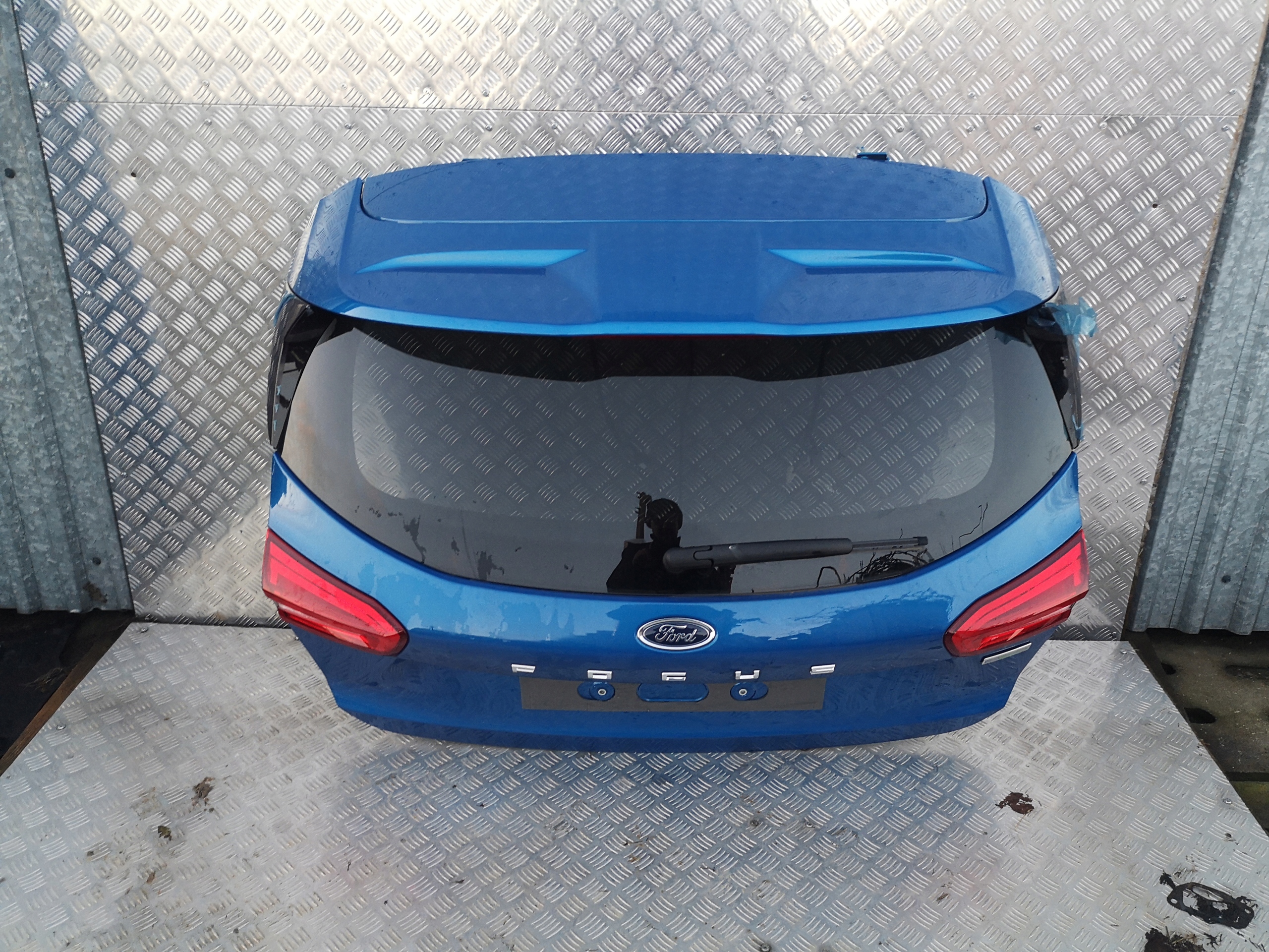 FORD FOCUS MK4 ST-LINE HATCHBACK KLAPA BAGAŻNIKA Typ samochodu Samochody osobowe