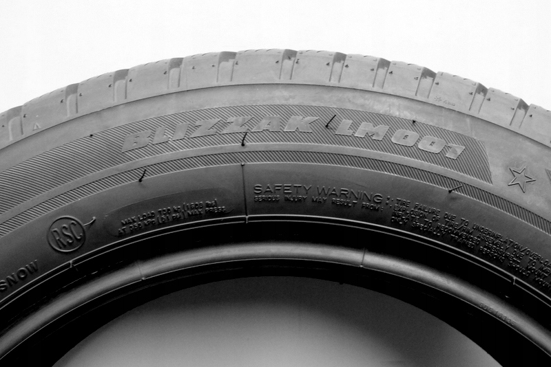 2Z 225/55R17 Bridgestone Blizzak LM001 97H * RSC 0319 7,8 Marka Bridgestone