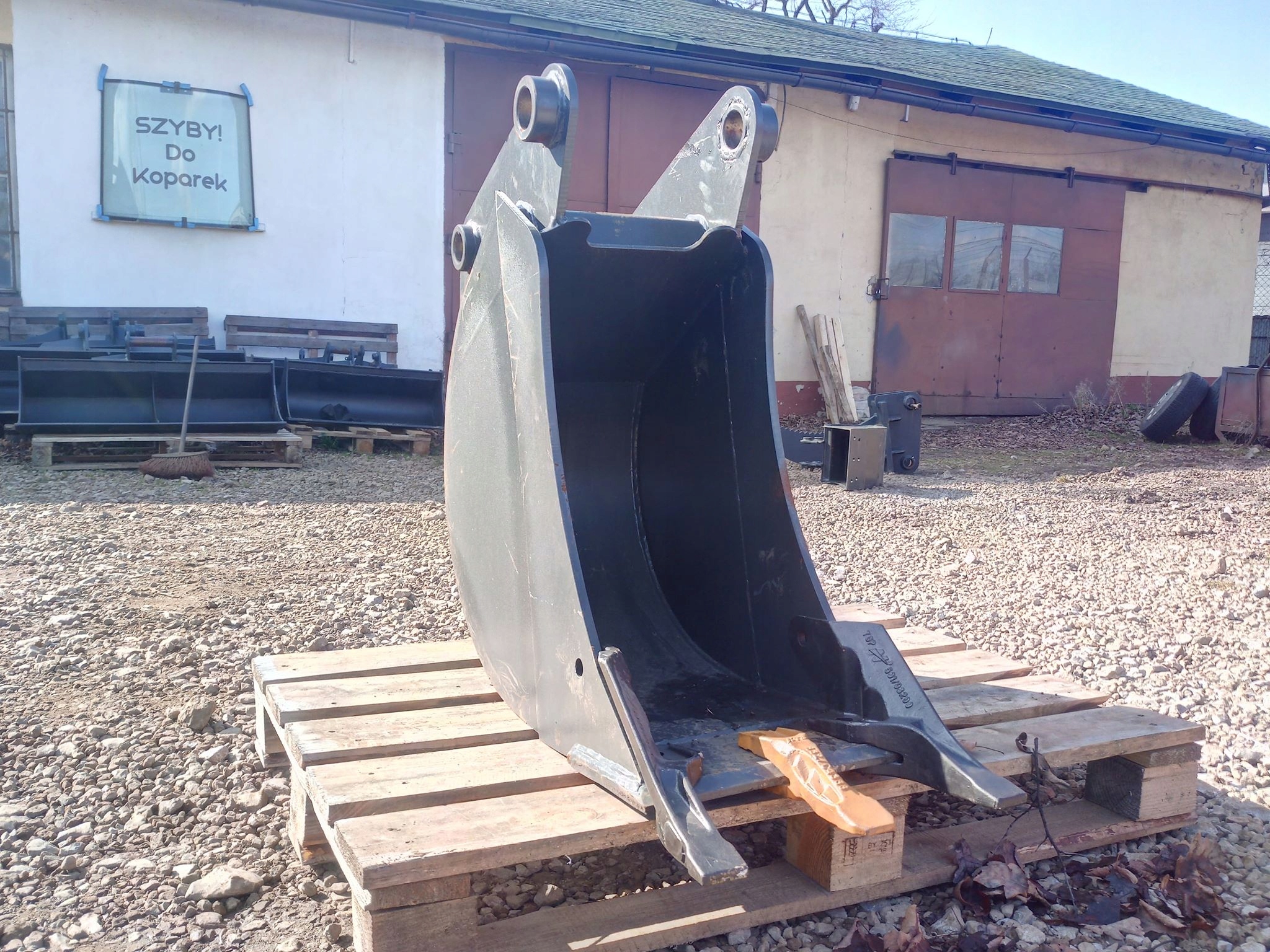 Lyzka 400mm do koparko ladowarki JCB 3CX 4CX Part number jcb400mm