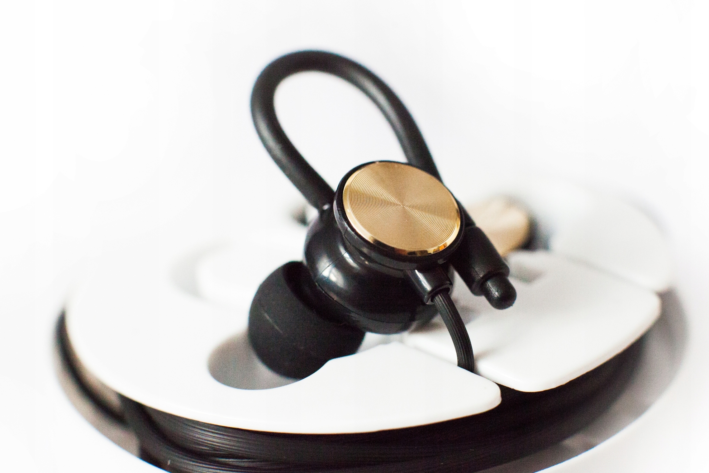 SŁUCHAWKI DOUSZNE SPORTOWE BIEGANIE,ROWER Marka inna