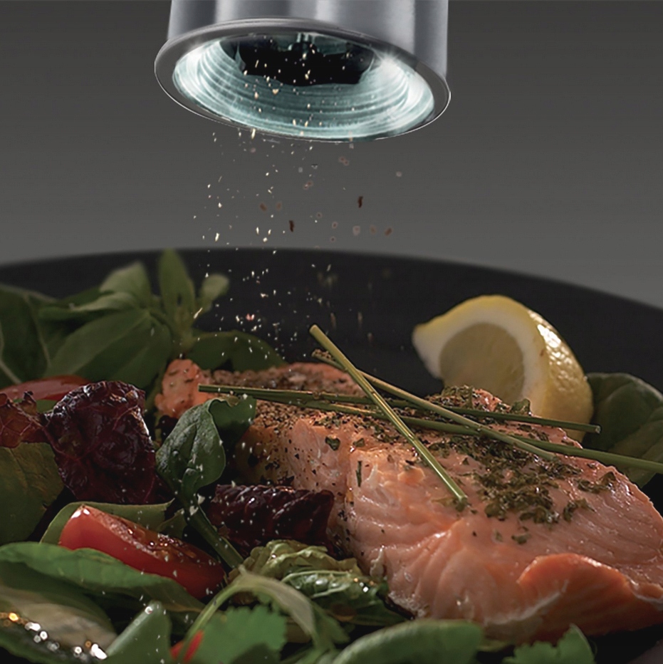 ELEKTRYCZNY MŁYNEK DO PIEPRZU SOLI ZESTAW 2 SZTUK Marka Russell Hobbs