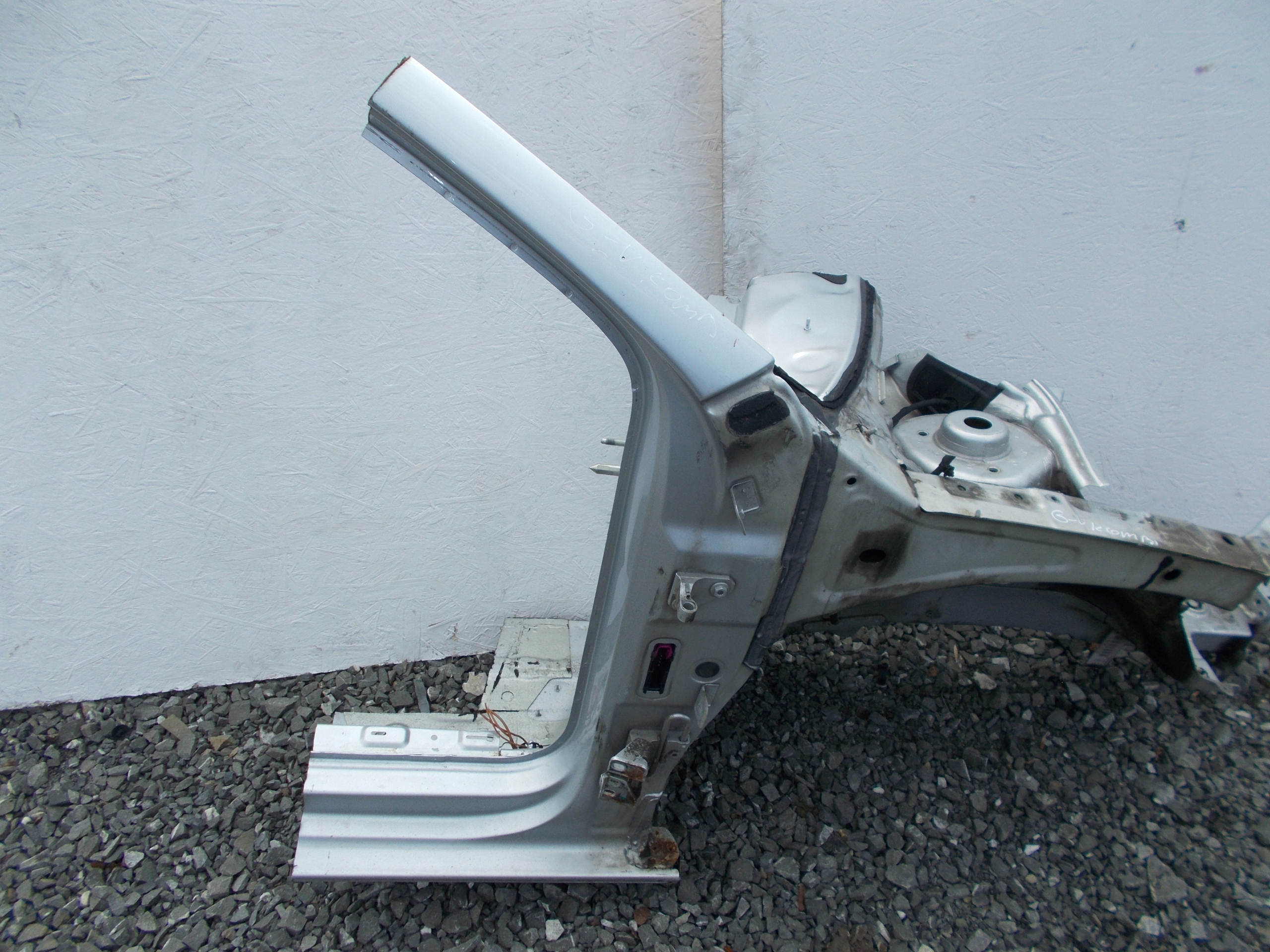 VW GOLF V 5 KOMBI ĆWIARTKA PRAWY PRZÓD Typ samochodu Samochody osobowe