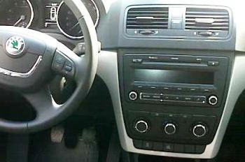 RAMKA RADIOWA 2DIN SKODA OCTAVIA II 2 zestaw Model 2din