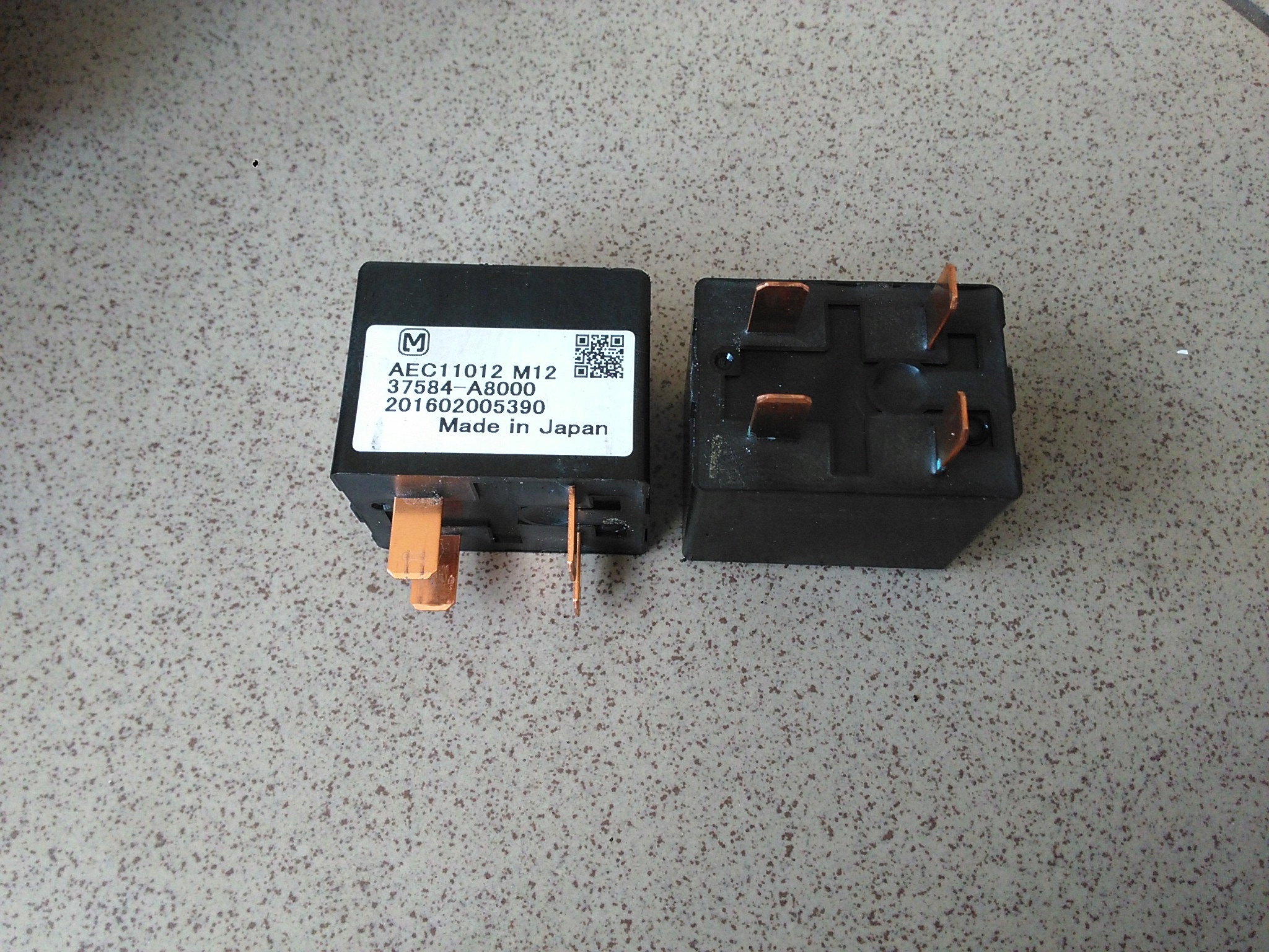 HYUNDAI IONIQ KIA NIRO 2017 PRZEKAZNIK 37584 A8000