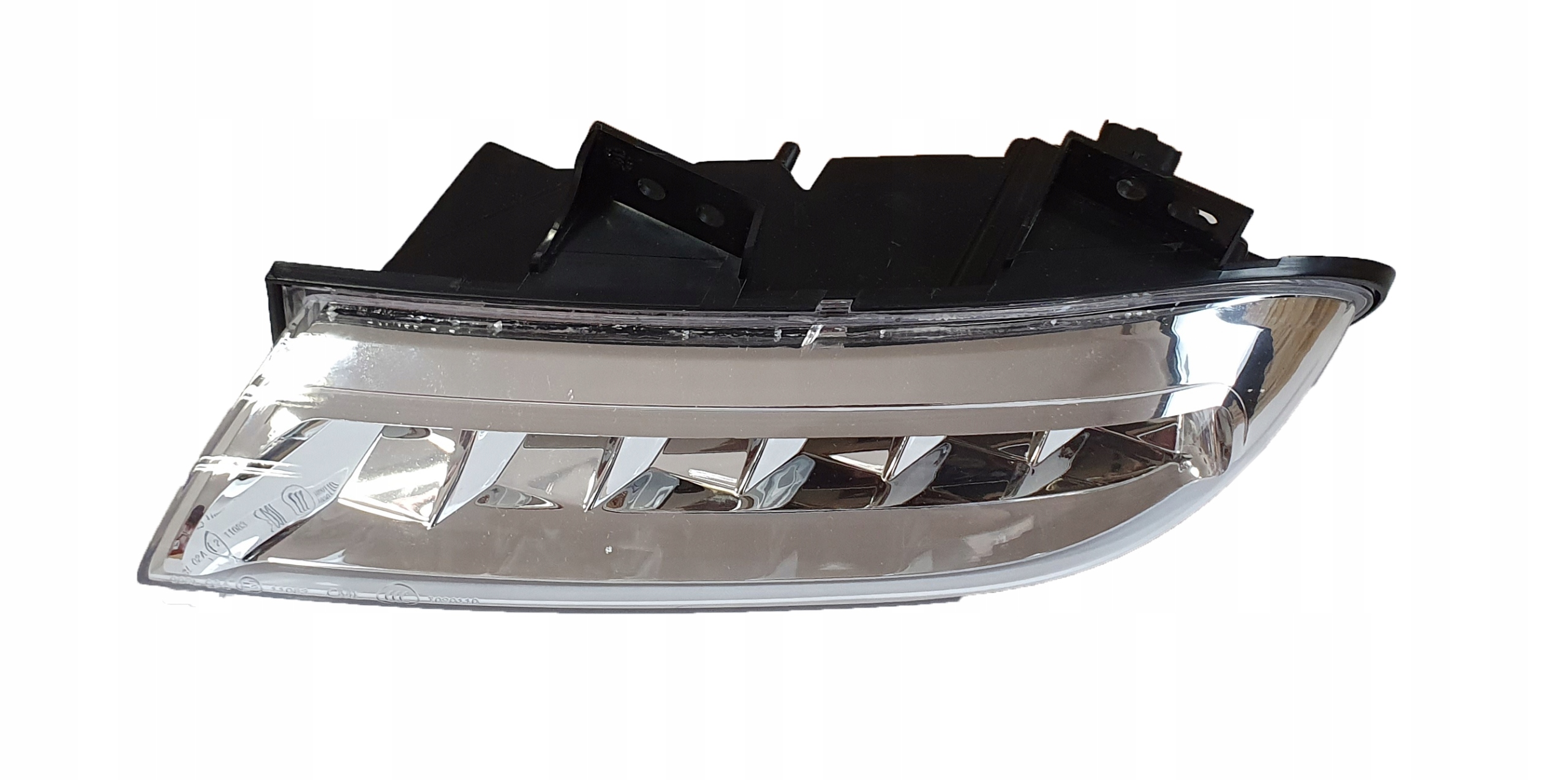 LAMPA ŚWIATŁO DZIENNE LED RENAULT SCENIC III LEWE POLIFT Numer katalogowy części 266055004R