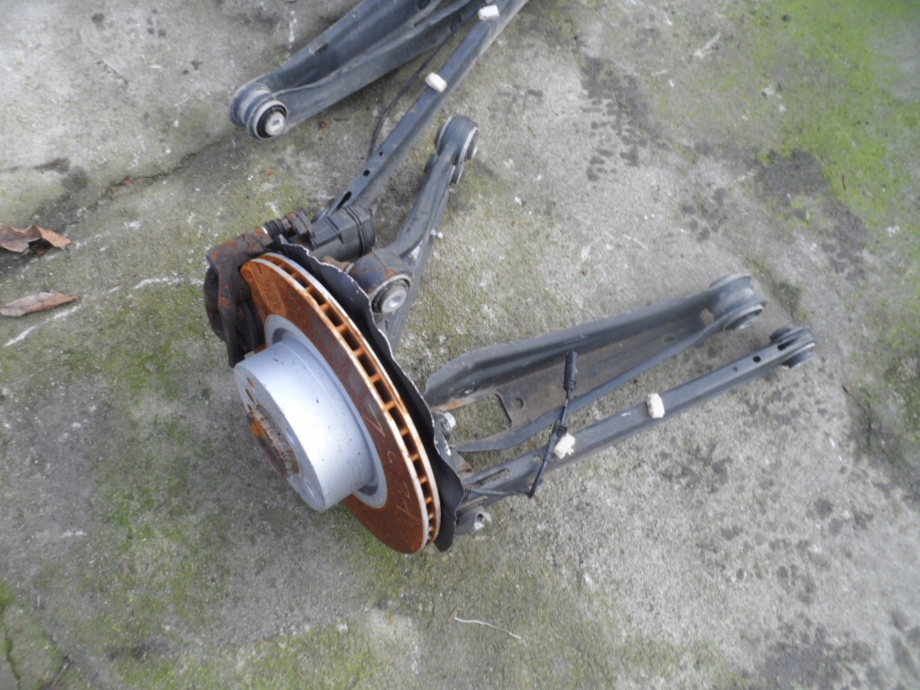 ZAWIESZENIE TYL KPL STRONA LEWA X3 F25 X4 F26