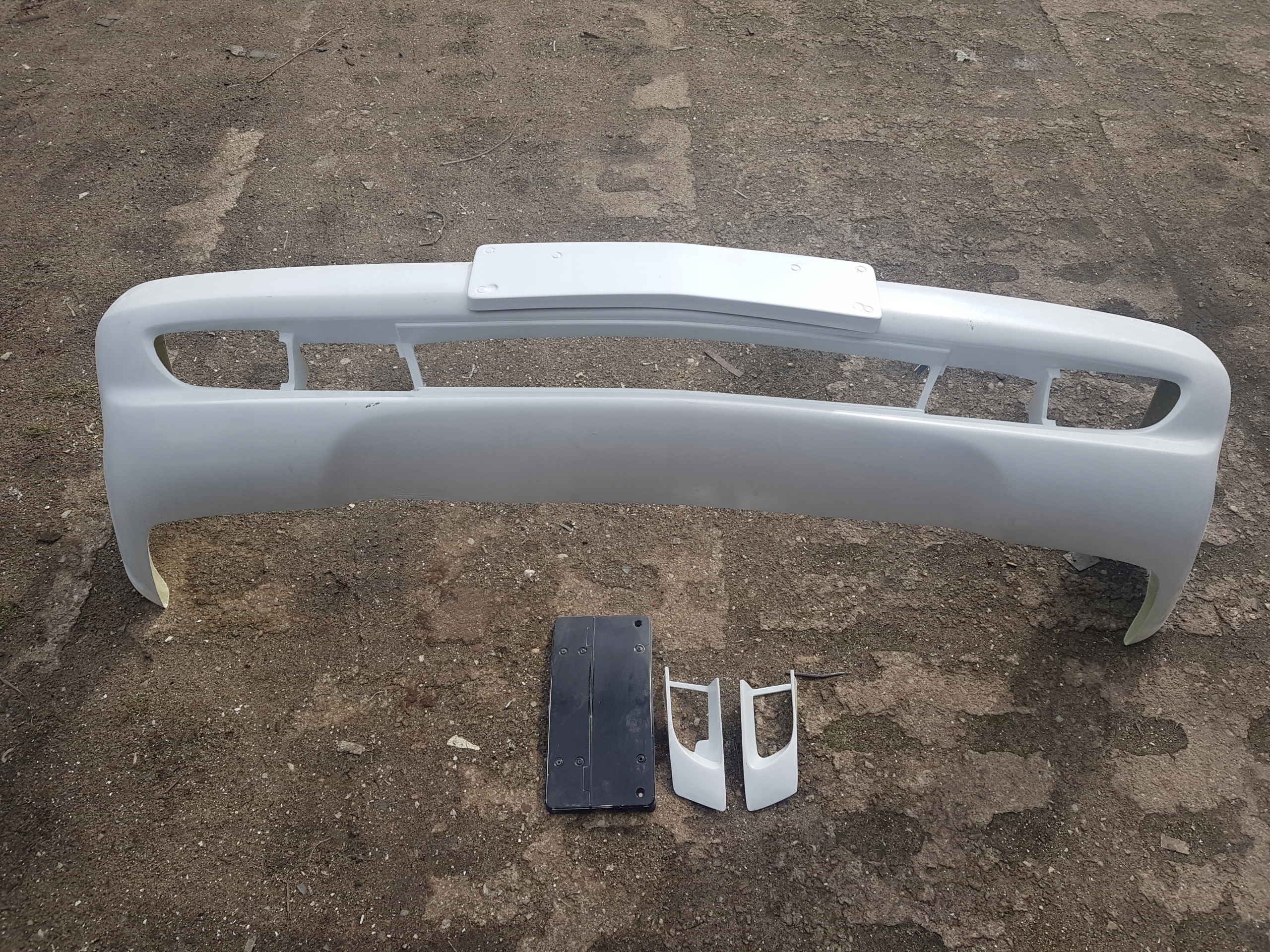 MERCEDES SL R129 * ZDERZAK PRZEDNI *DJ-TUNING Strona zabudowy przód