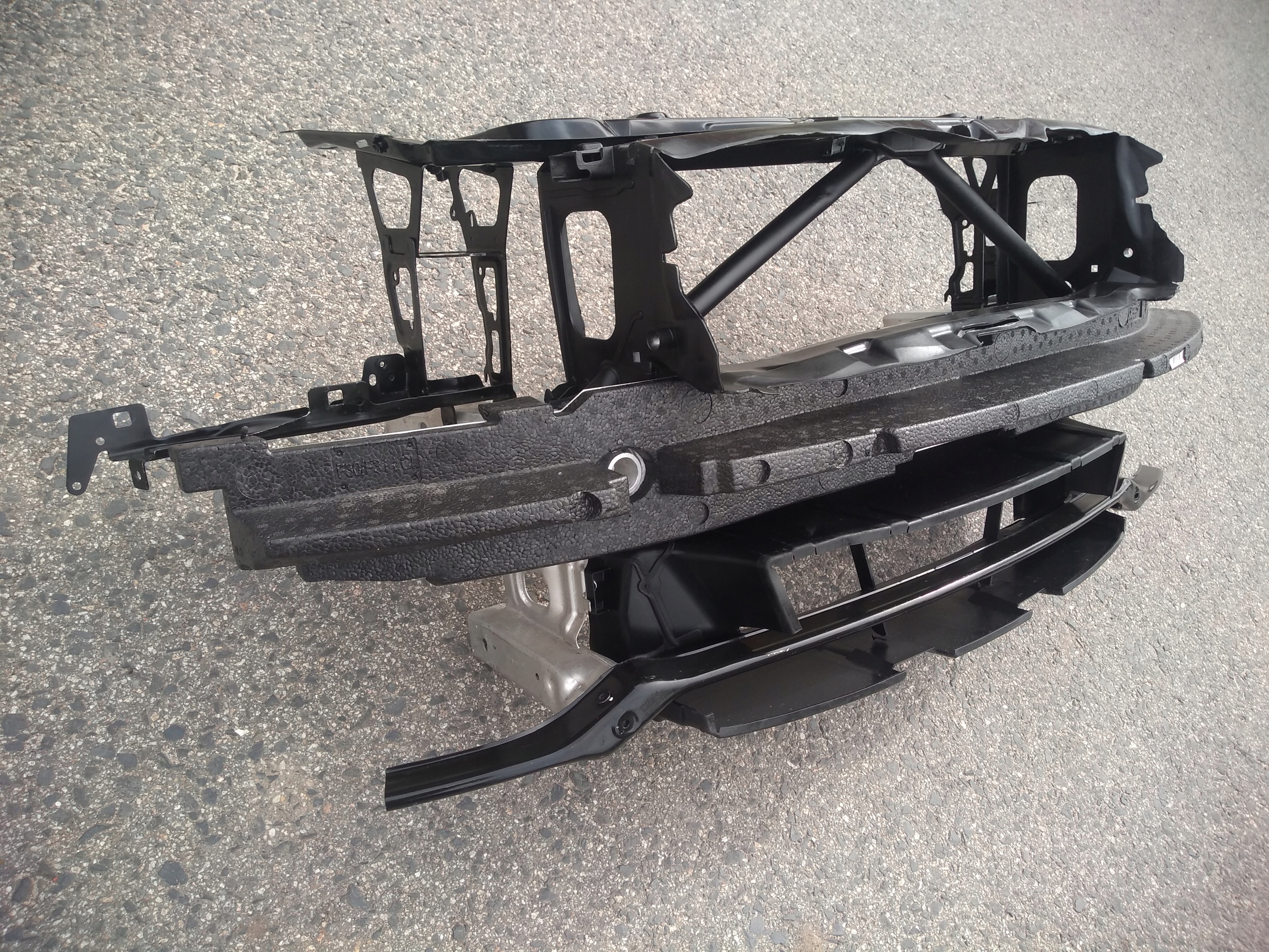 BMW 3 F30 F31 LIFT PAS PRZEDNI + CHŁODNICE KOMPLET Typ samochodu Samochody osobowe