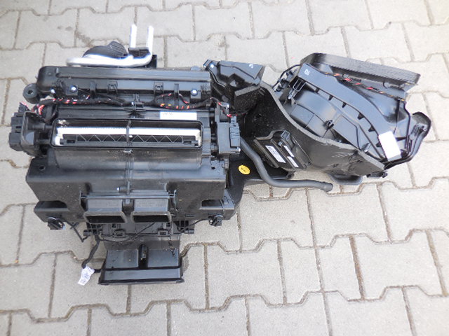 AUDI Q7 4m нагрівач 4m1820005h