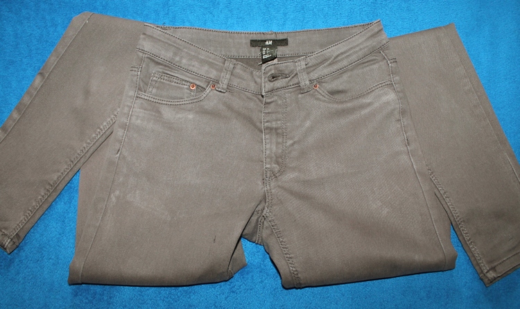 H&M Rozciągliwe spodnie rurki roz.34 Rozmiar 34