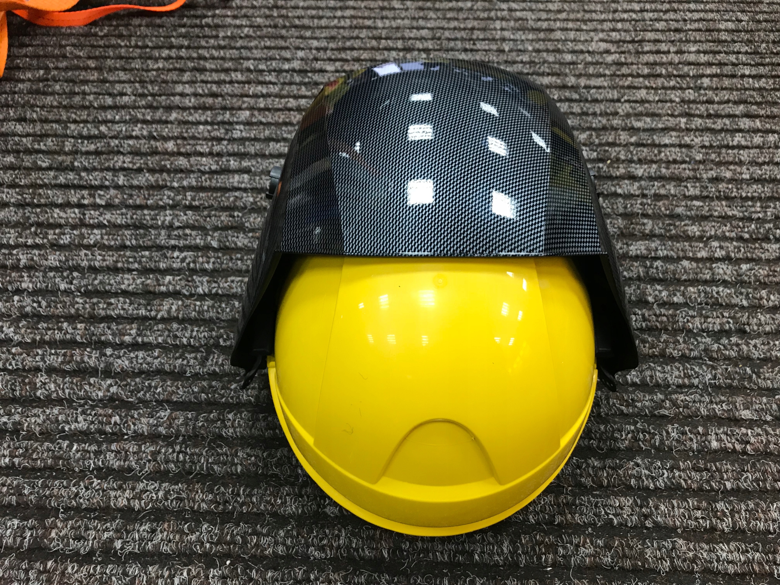 Przyłbica spawalnicza z kaskiem sherman V4 CZARNA Marka Sherman