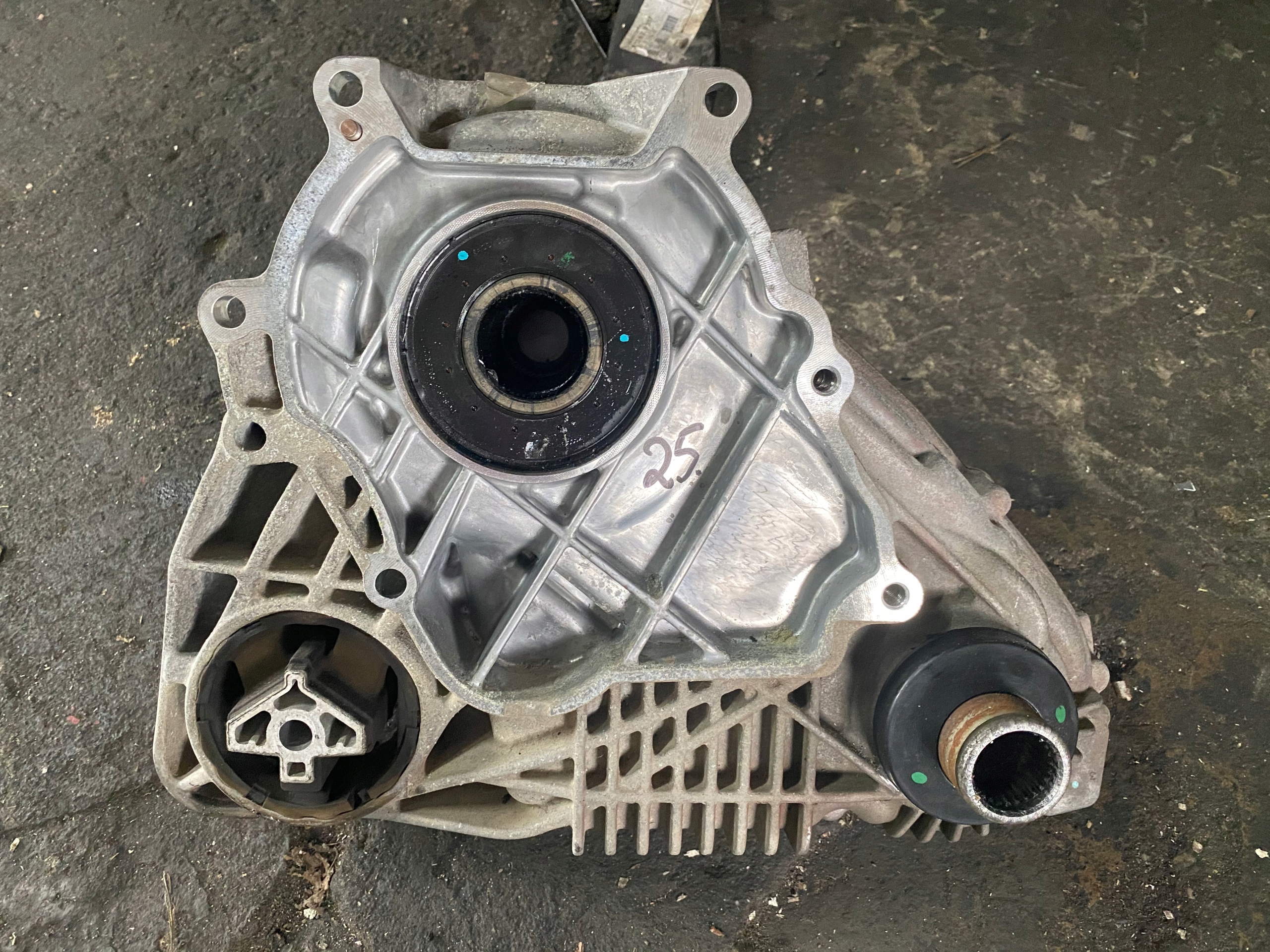 7639270 - 25 BMW X5 X6 E70 atc45l редуктор 7639273