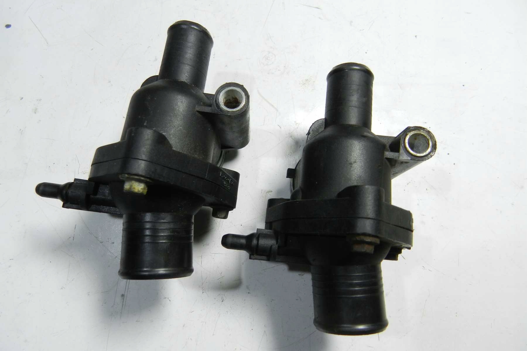 OBUDOWA TERMOSTATU TRANSIT MONDEO TDDI 2S7Q-8594AA