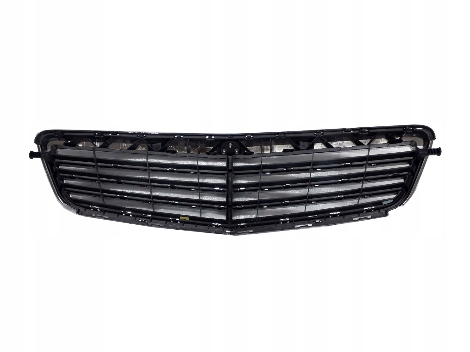 решетка радиатора MERCEDES C класс W204 07-11 хром