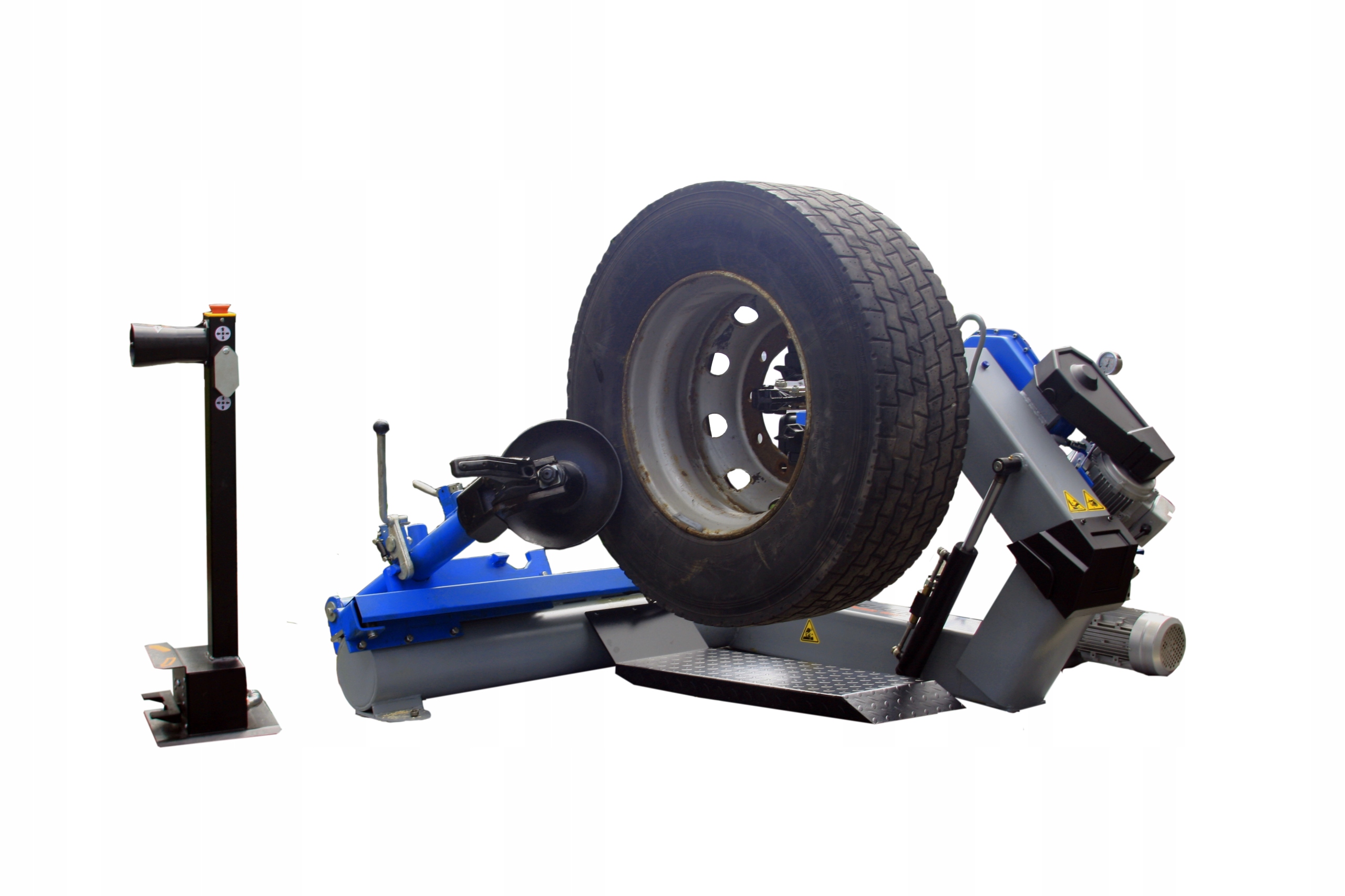 Установка шин для грузовых колес для вулканизации