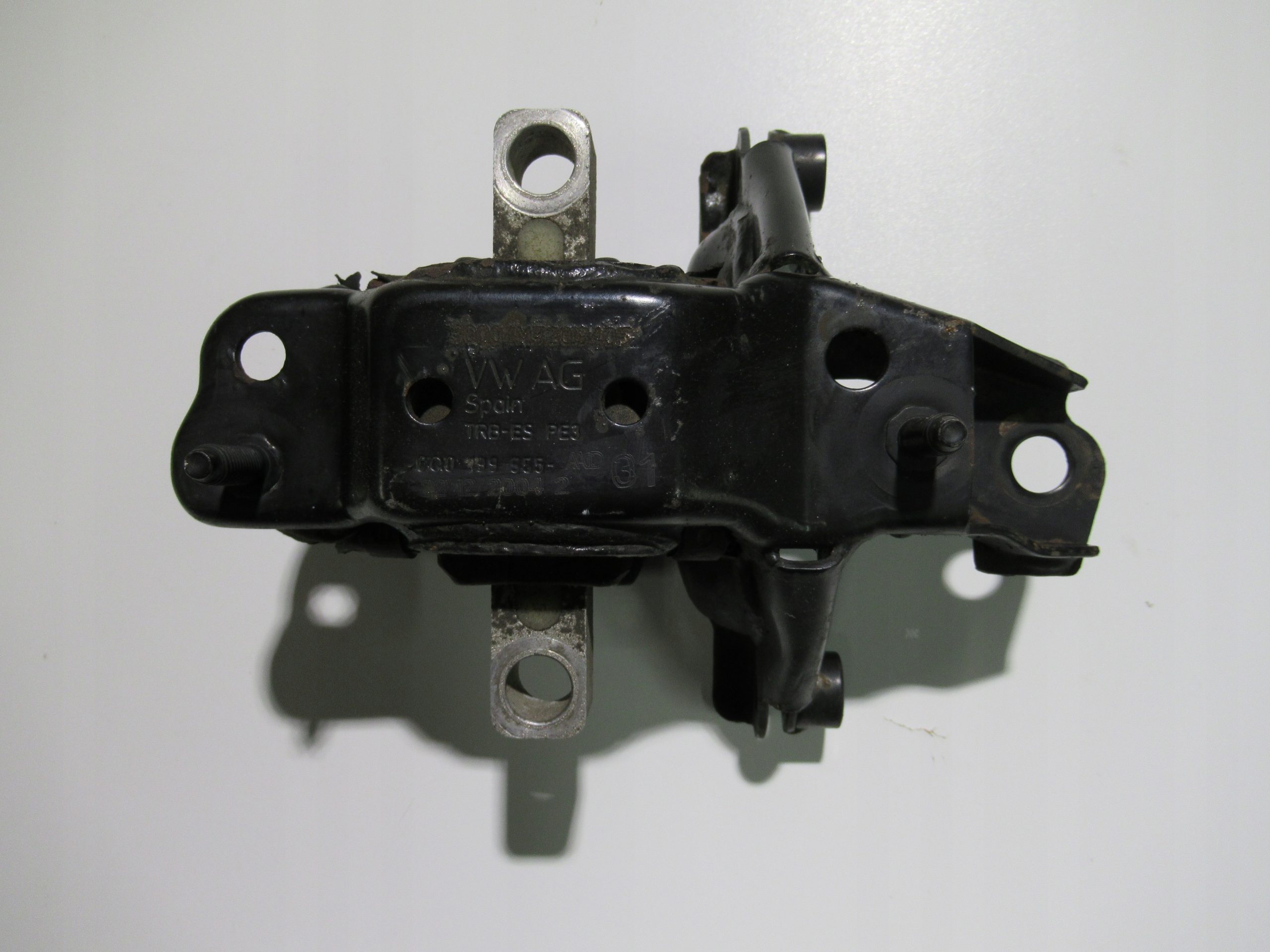 подушка Двигателя vw POLO 9N 6Q0199555AACD