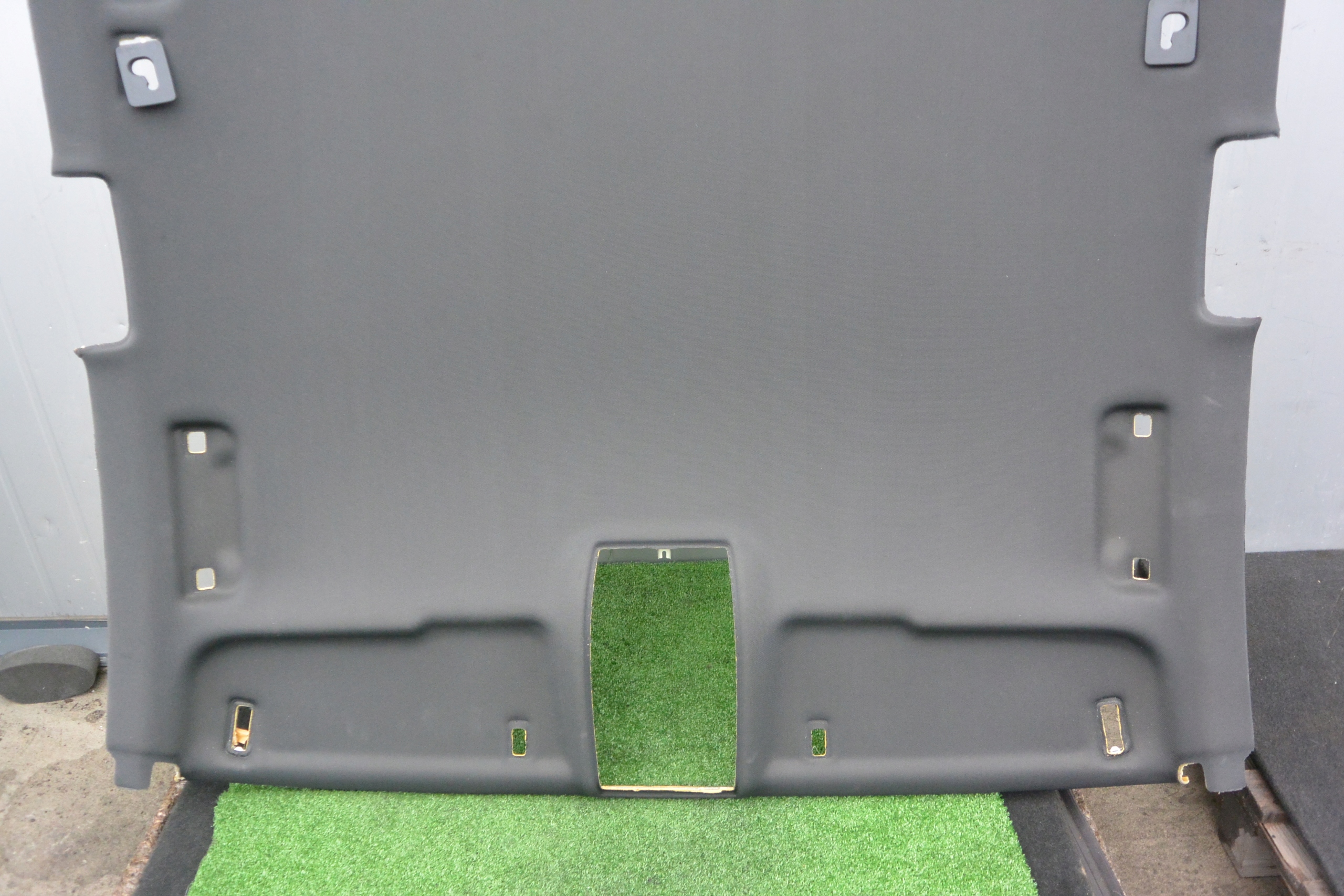 PODSUFITKA CZARNA S-LINE SUFIT AUDI Q7 4L LIFT Numer katalogowy części 4L3867501CA