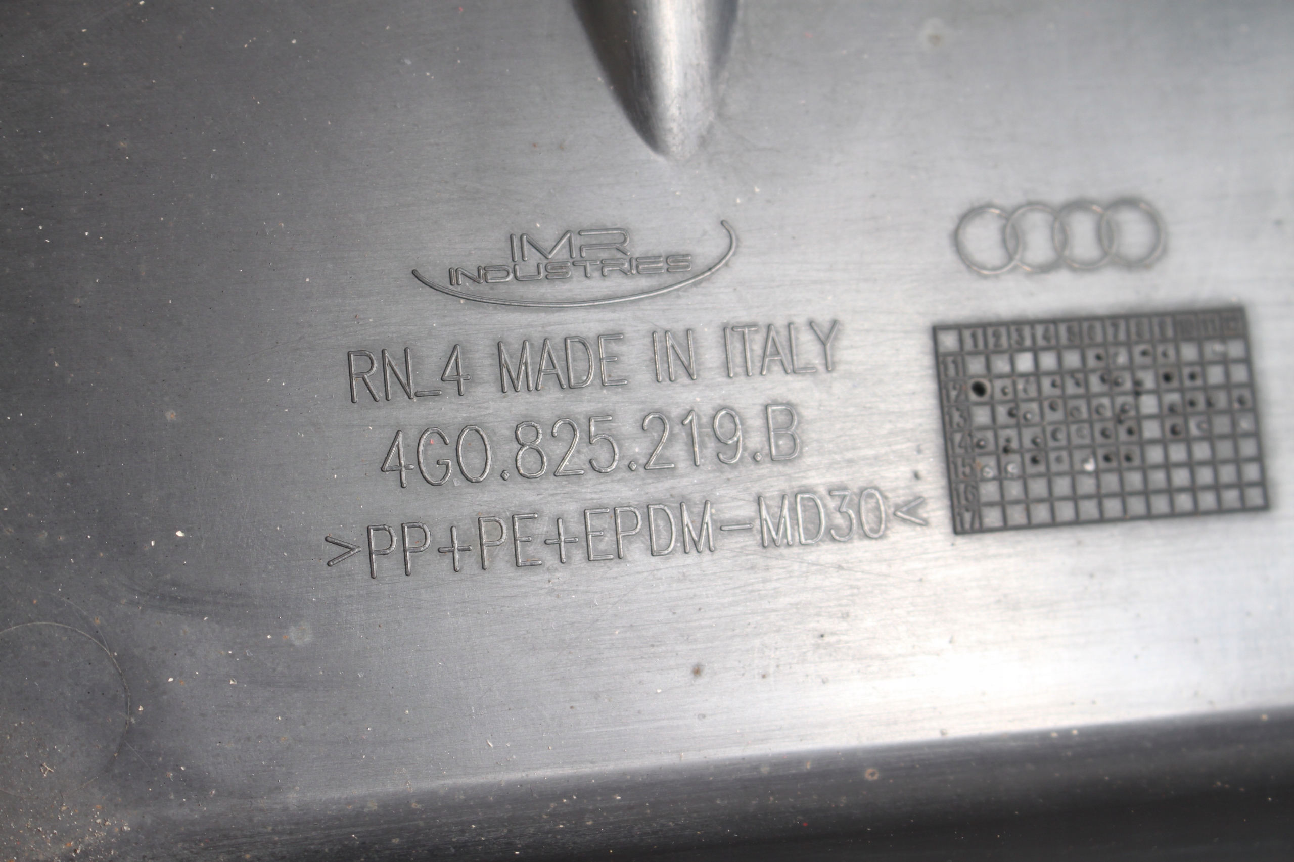 AUDI A6 4G C7 OSŁONA PODWOZIA 4G0825219B 15R EAN (GTIN) 5905232052412