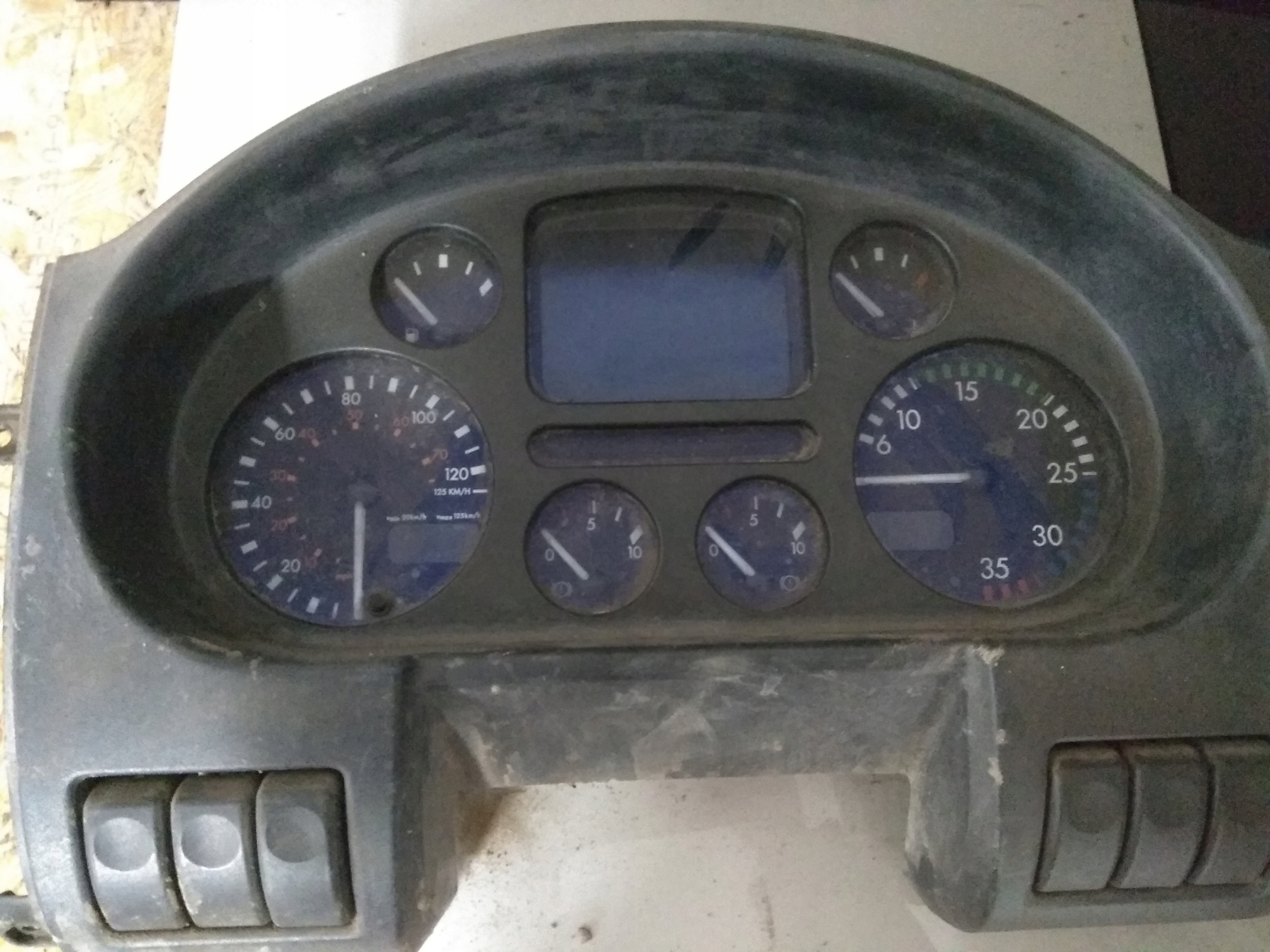 Часы даф. Часы daf.