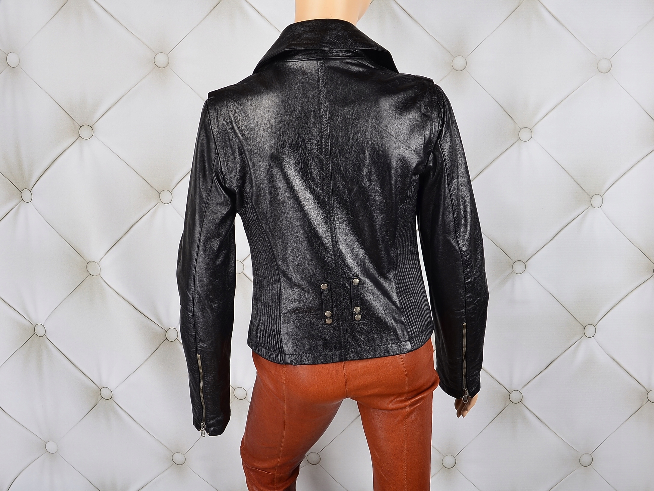 7264KURTKA PATRIZIA PEPE MIĘKKA SKÓRA LUKSUSOWA 36 Rękaw długi rękaw