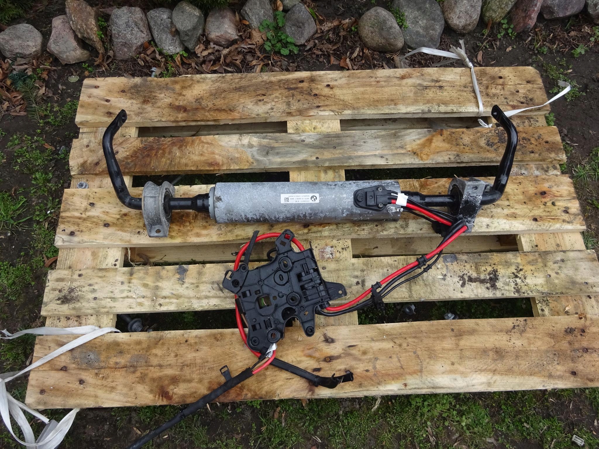 BMW 8 G15 G14 AKTYWNY DYNAMIC DRIVE TYŁ 6892771-02