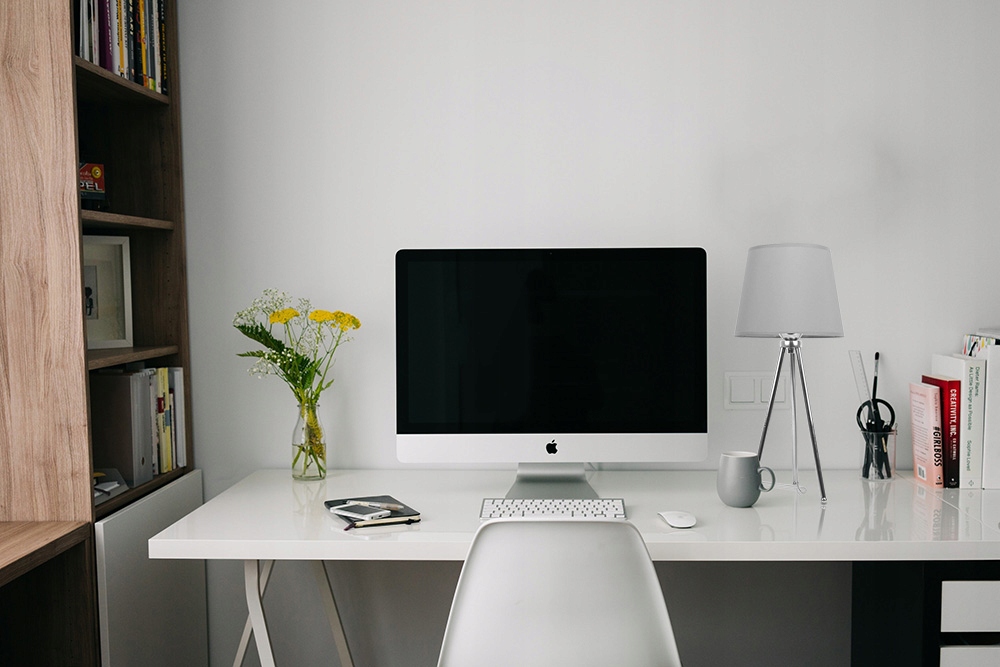 Lampa STOŁOWA stojąca NOCNA trójnóg 49cm E27 Zasilanie sieciowe