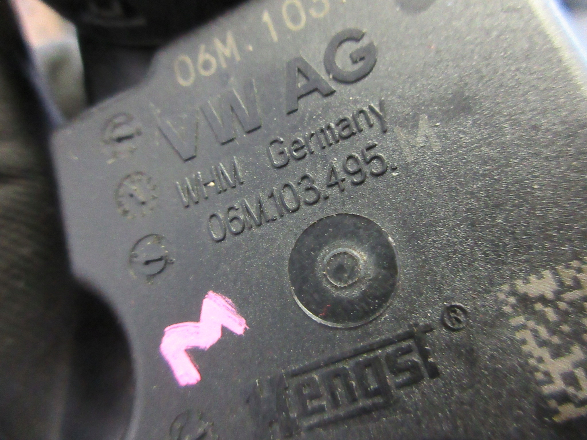 AUDI S5 S4 CWGD obudowa korek wlewu 06M103495M Car type Passenger cars