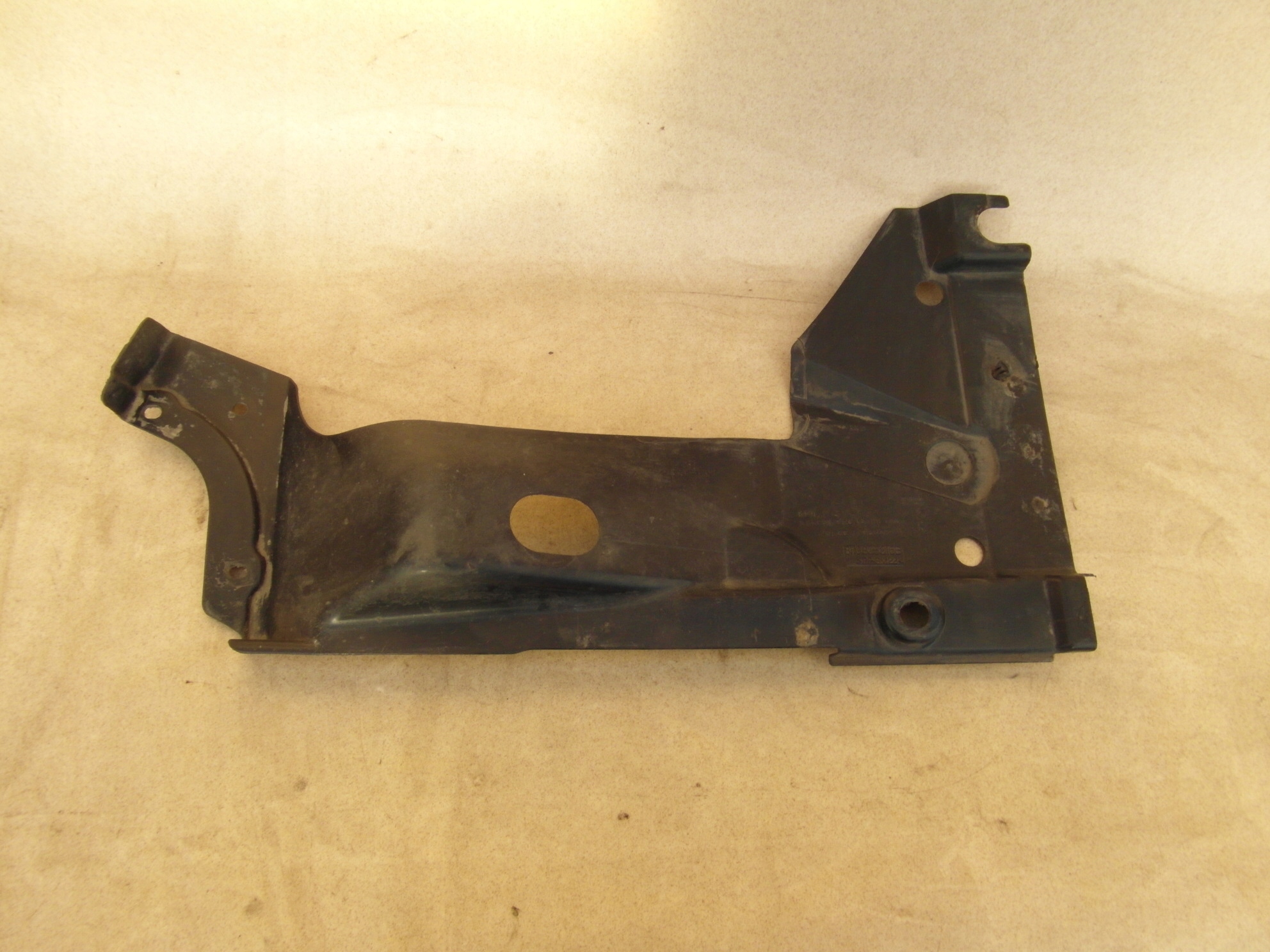 AUDI A4 S4 CABRIO OSŁONA PODWOZIA TYŁ 8H0825216B