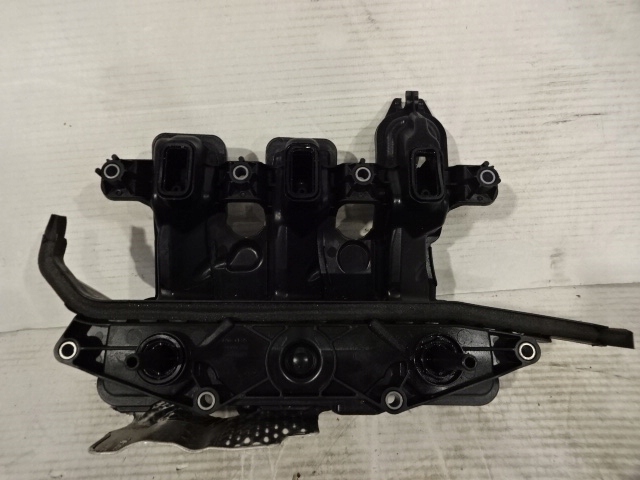 коллектор Впускный renault TRAFIC III